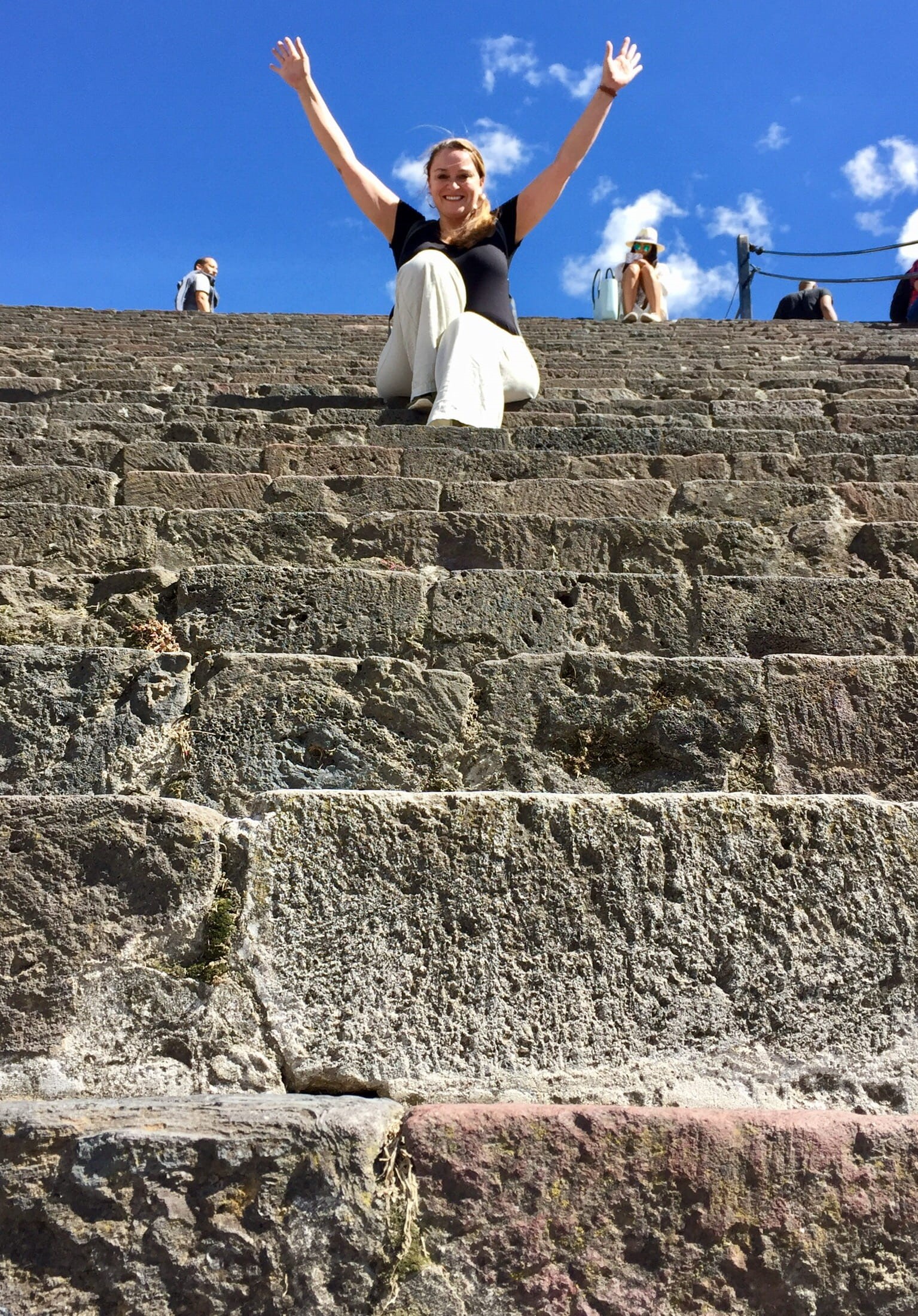 men, women, sky, mexico, real people, wall, human arm, teotihuacan, arms raised, lifestyles, leisure activity, young women, nature, sunlight, people, adult, Phone HD Wallpaper
