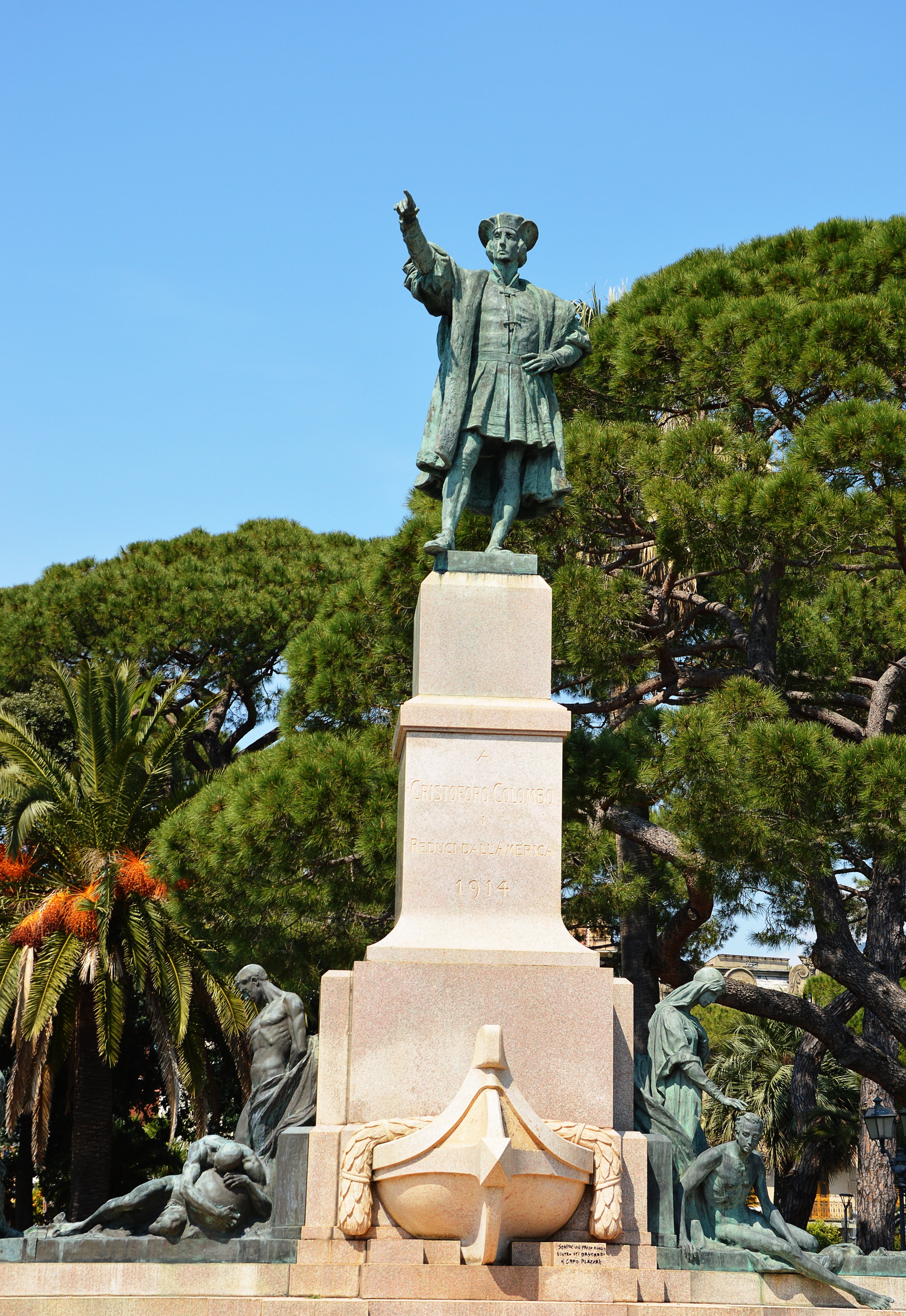holiday, creativity, male likeness, 5K, travel destinations, sky, art and craft, cristoforo colombo, clear sky, religion, nature, no people, statue, day, Phone HD Wallpaper