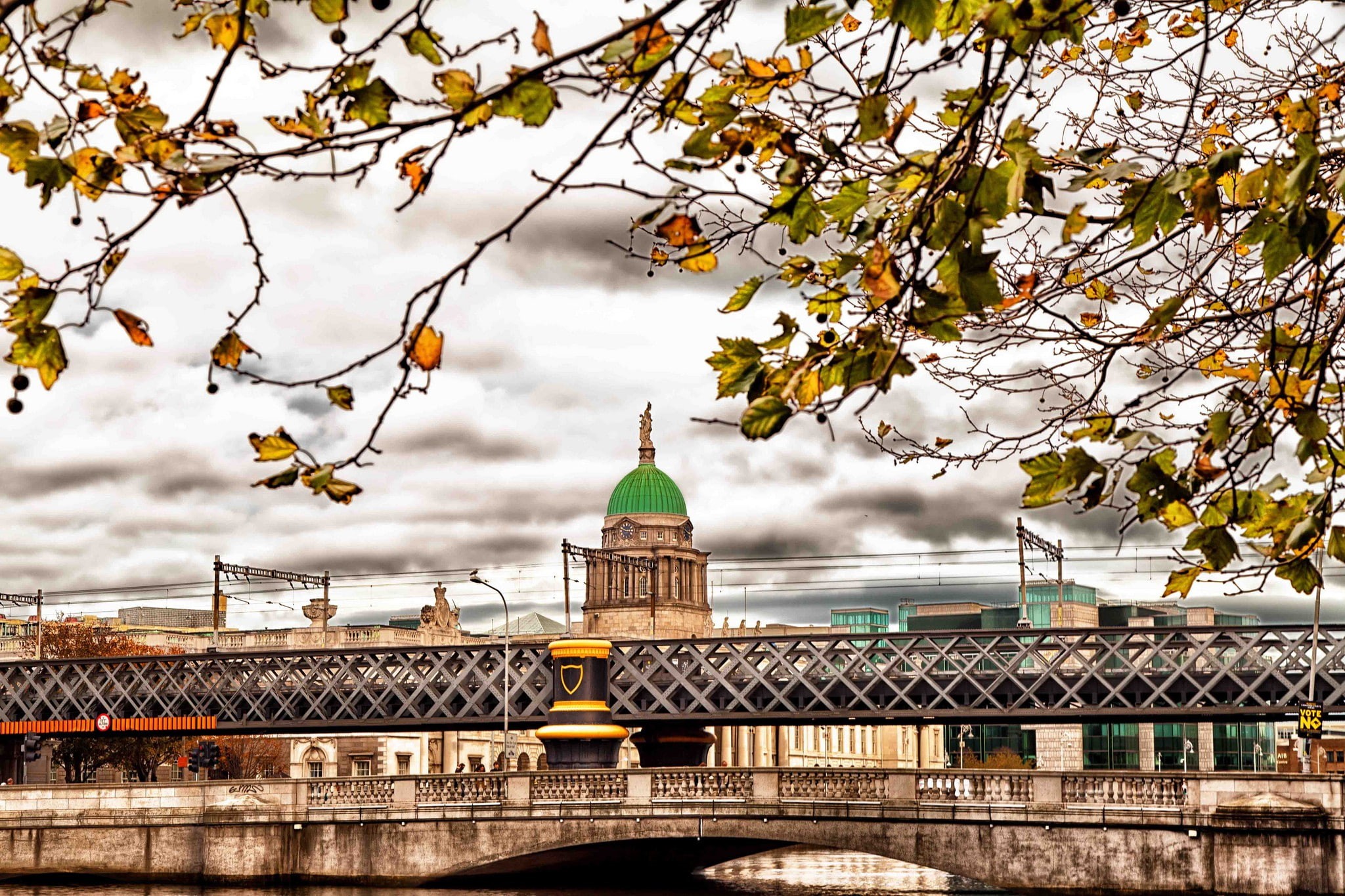 branches, bridge, Ireland, beige, Autumn, dome, concrete, green, 1080P, leaves, top, Dublin, HD Wallpaper