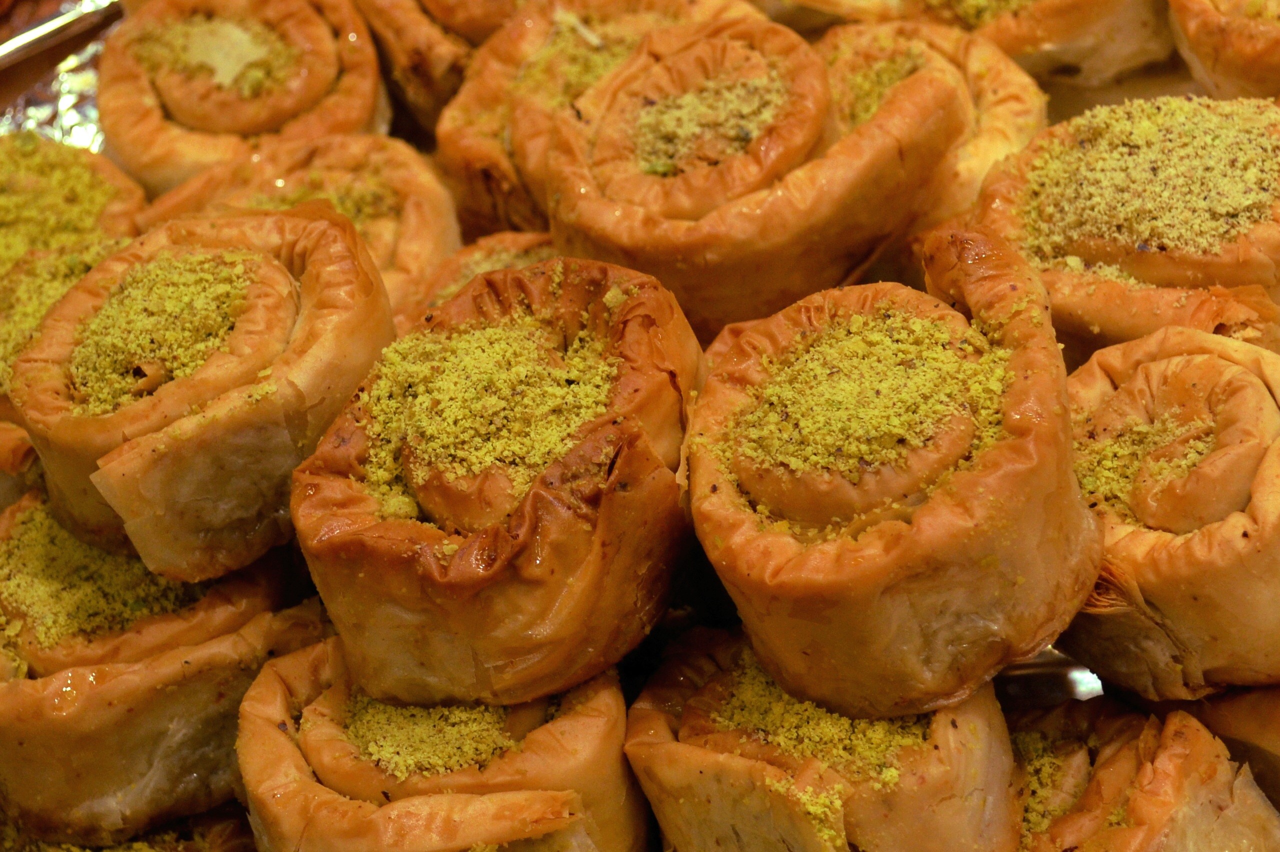 moroccan food, indulgence, wellbeing, 2K, still life, baked, dessert, food and drink, oriental spices, close-up, morocco, food, pastries, sweet food, indoors, HD Wallpaper