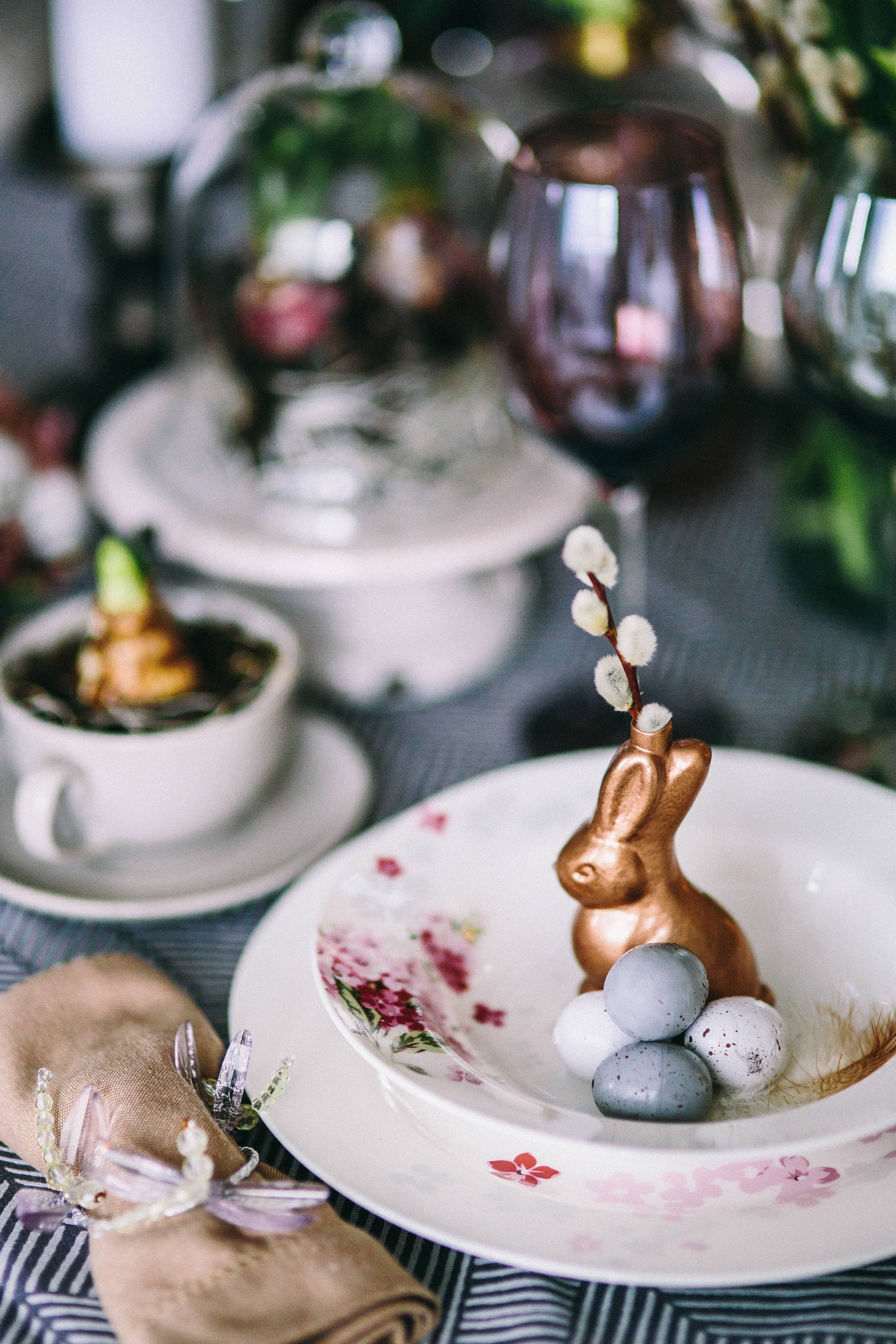 human Hand, crockery, 5K, celebration, holidays, food and drink, close-up, indoors, motifs, wellbeing, bowl, still life, freshness, dessert, decoration, Phone HD Wallpaper