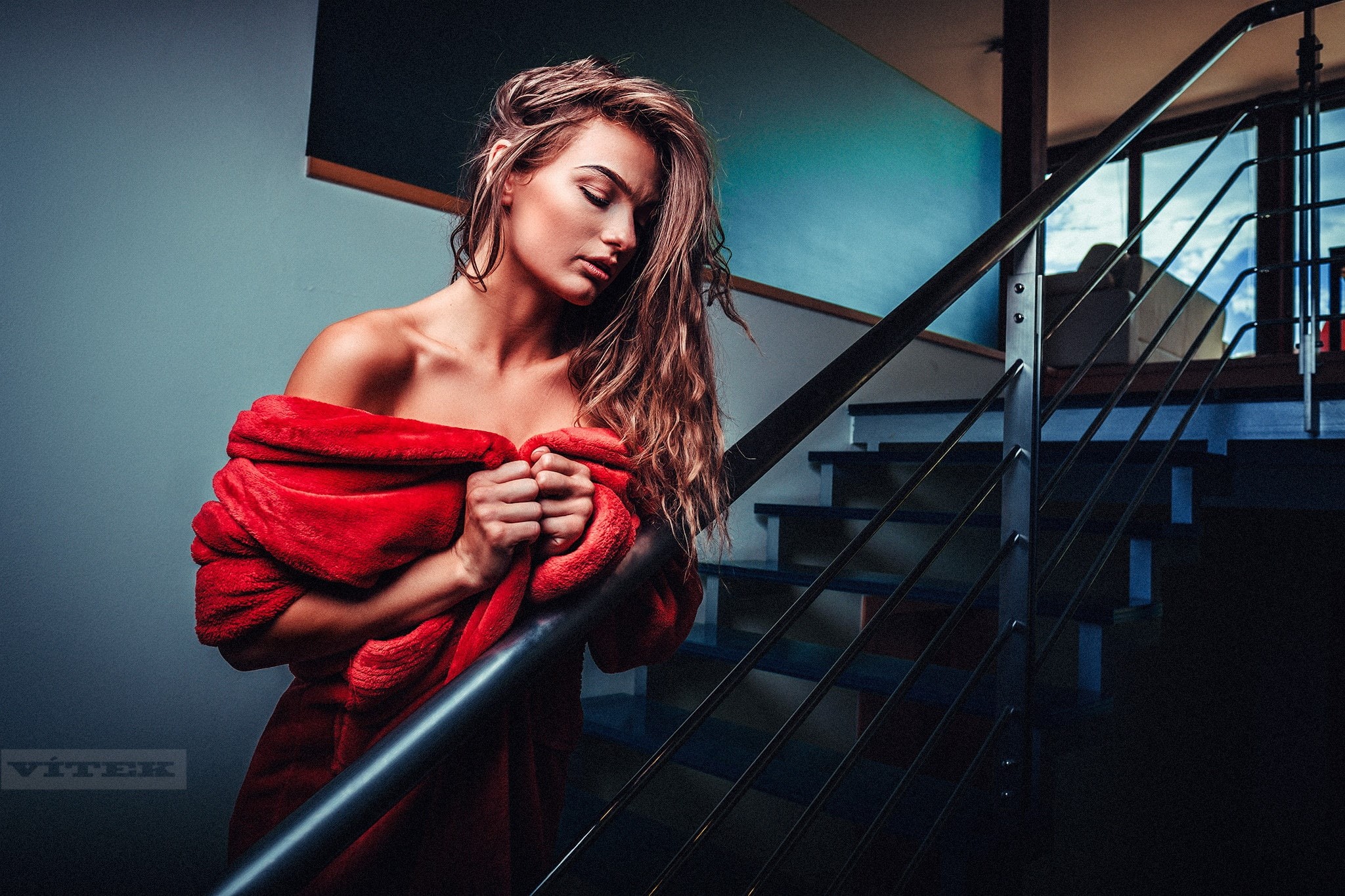 1080P, Vitek Petras, women, bare shoulders, women indoors, HD Wallpaper