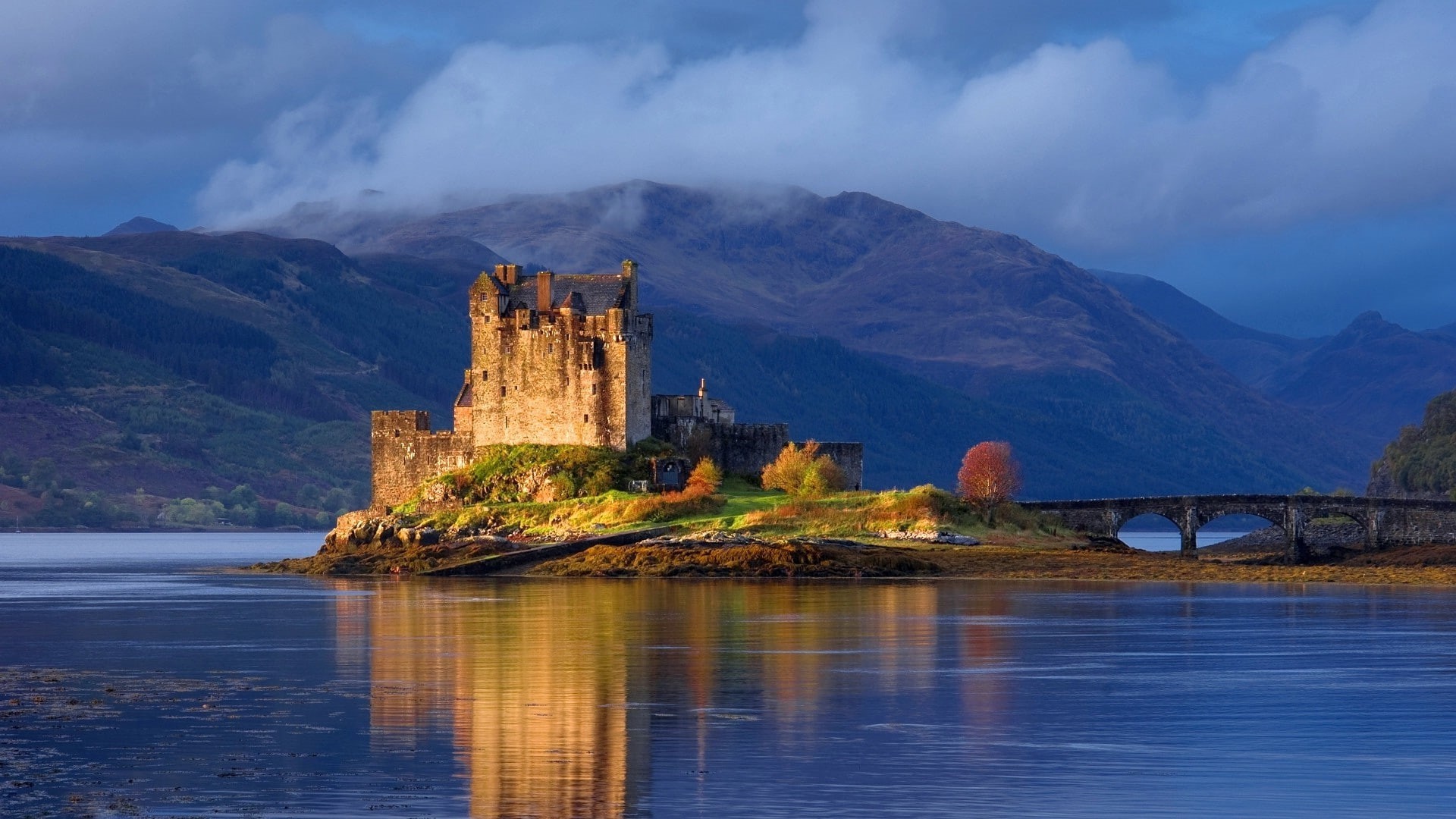 building, mountain range, history, beauty in nature, Scotland, 1080P, bridge, UK, cloud - sky, mountain, travel destinations, outdoors, castle, Eilean Donan, HD Wallpaper