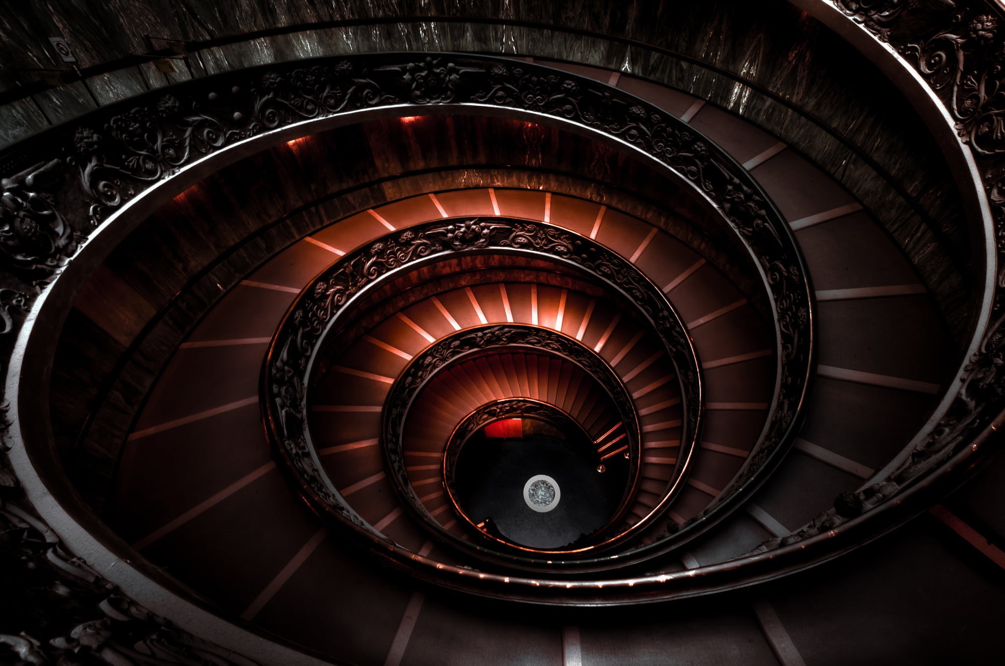 steps and staircases, Italy, day, spiral staircase, no people, ladder, directly above, 1080P, pattern, spiral, design, architecture, built structure, indoors, HD Wallpaper