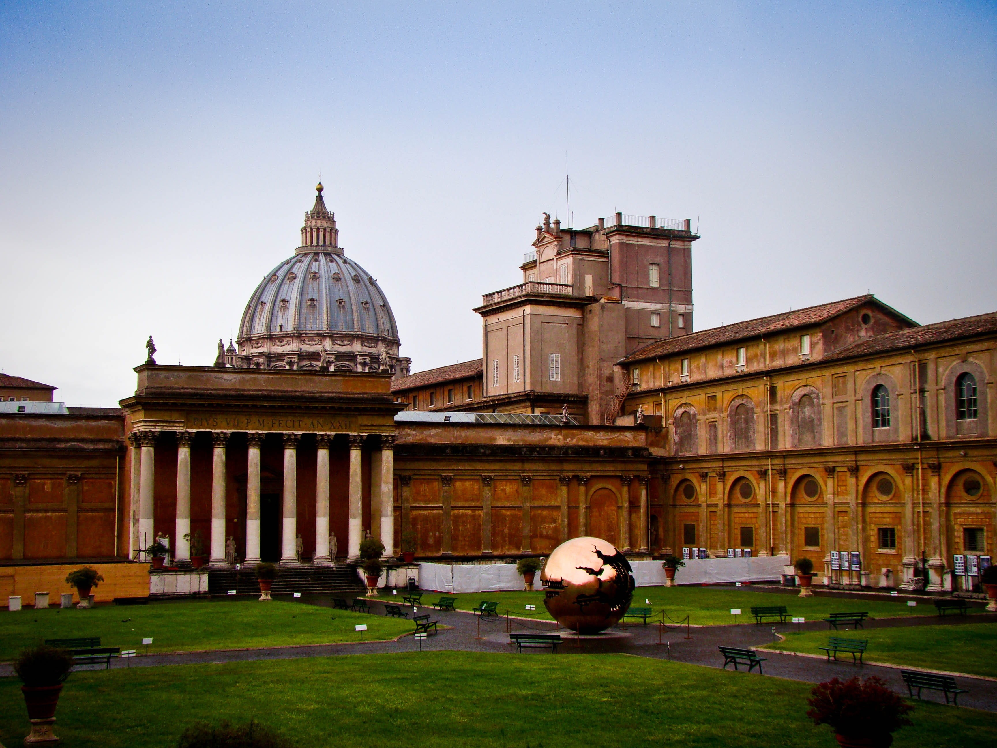 concrete, architecture, brown, church, garden, 2K, building exterior, catholic, travel destinations, dome, city, built structure, patio, belief, tourism, HD Wallpaper