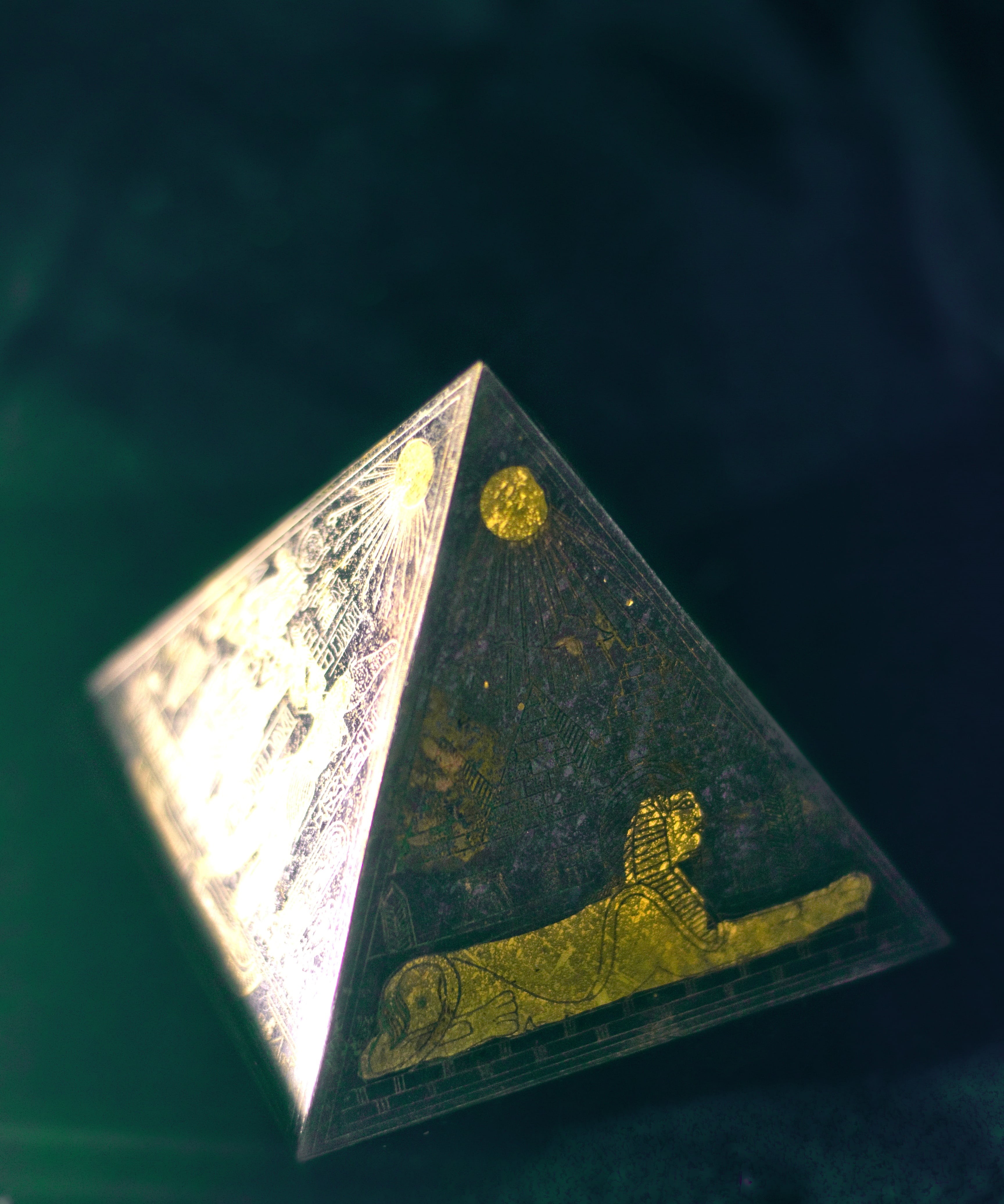 ingot, god, nature, religion, antique, black, miniature, hieroglyph, history, no people, surface, education, leisure games, metal, culture, table, egypt, Phone HD Wallpaper