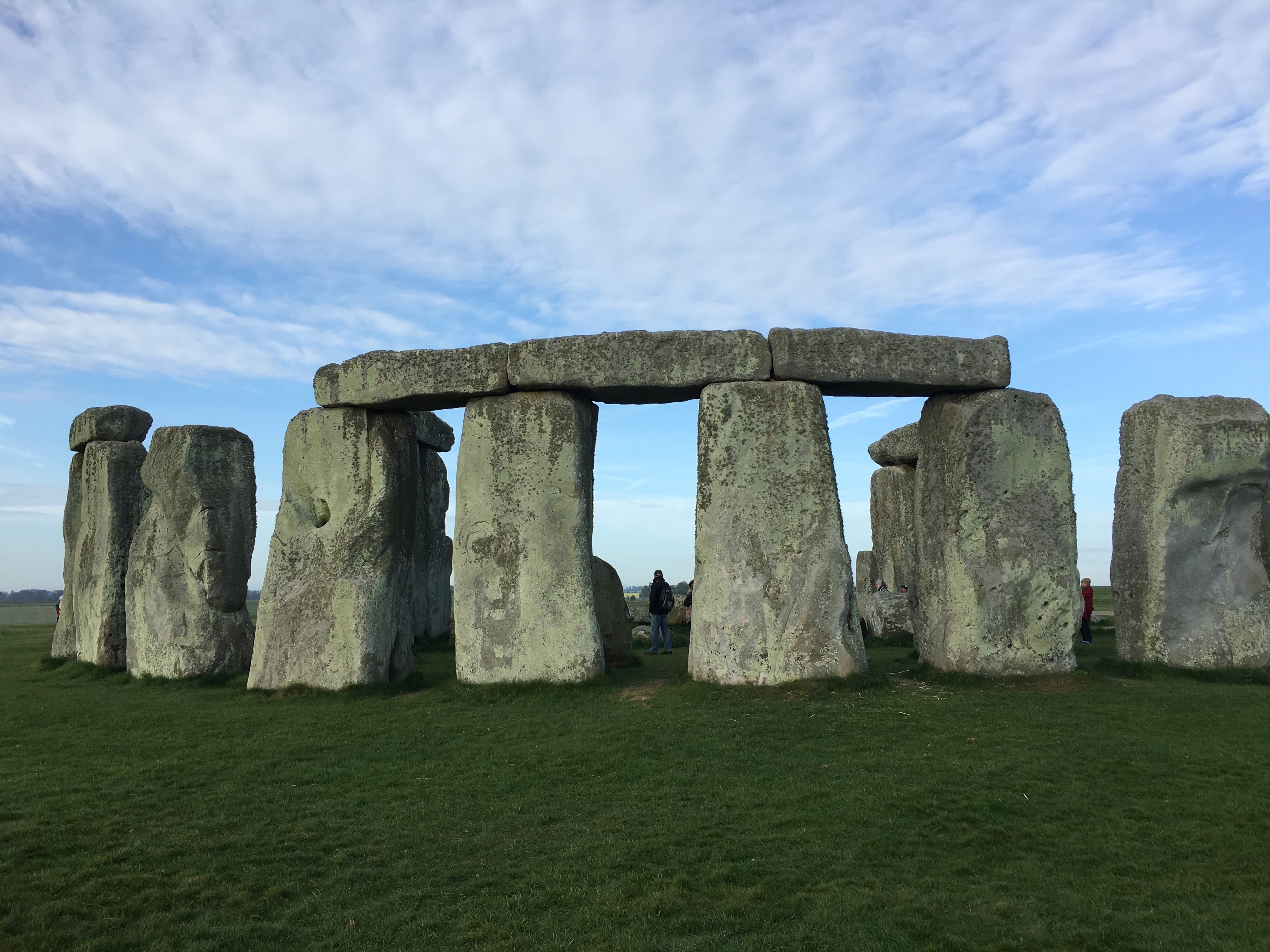 day, field, green color, sky, celtic Culture, travel, tourism, built structure, megalith, travel destinations, uK, cloud - sky, england, stonehenge, plant, HD Wallpaper