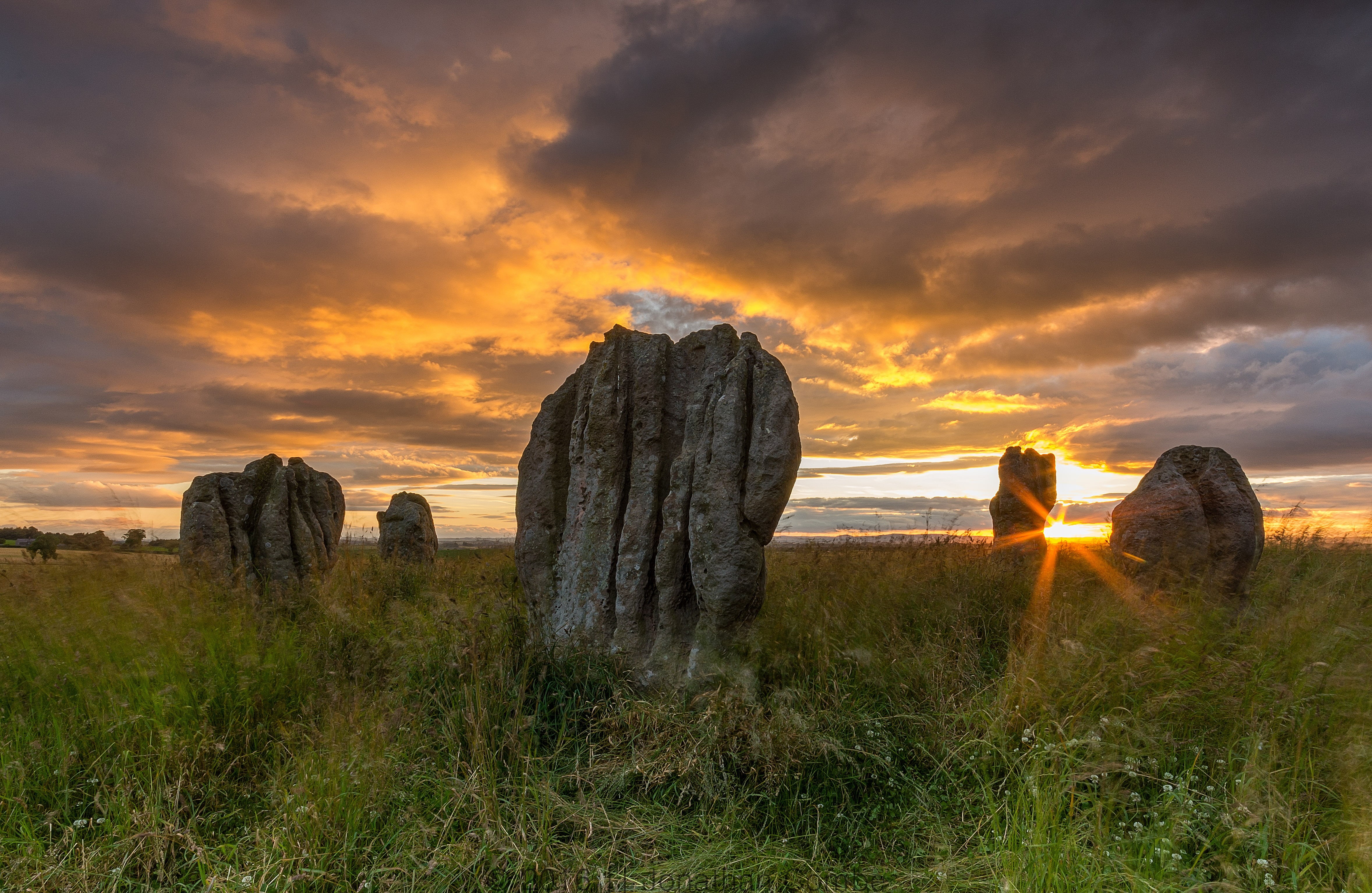 grass, green, field, sky, tourism, grass field, cultures, ancient, nikon, Duddo Five Stones, history, stonehenge, grey, rocks, travel, green grass, duddo, HD Wallpaper