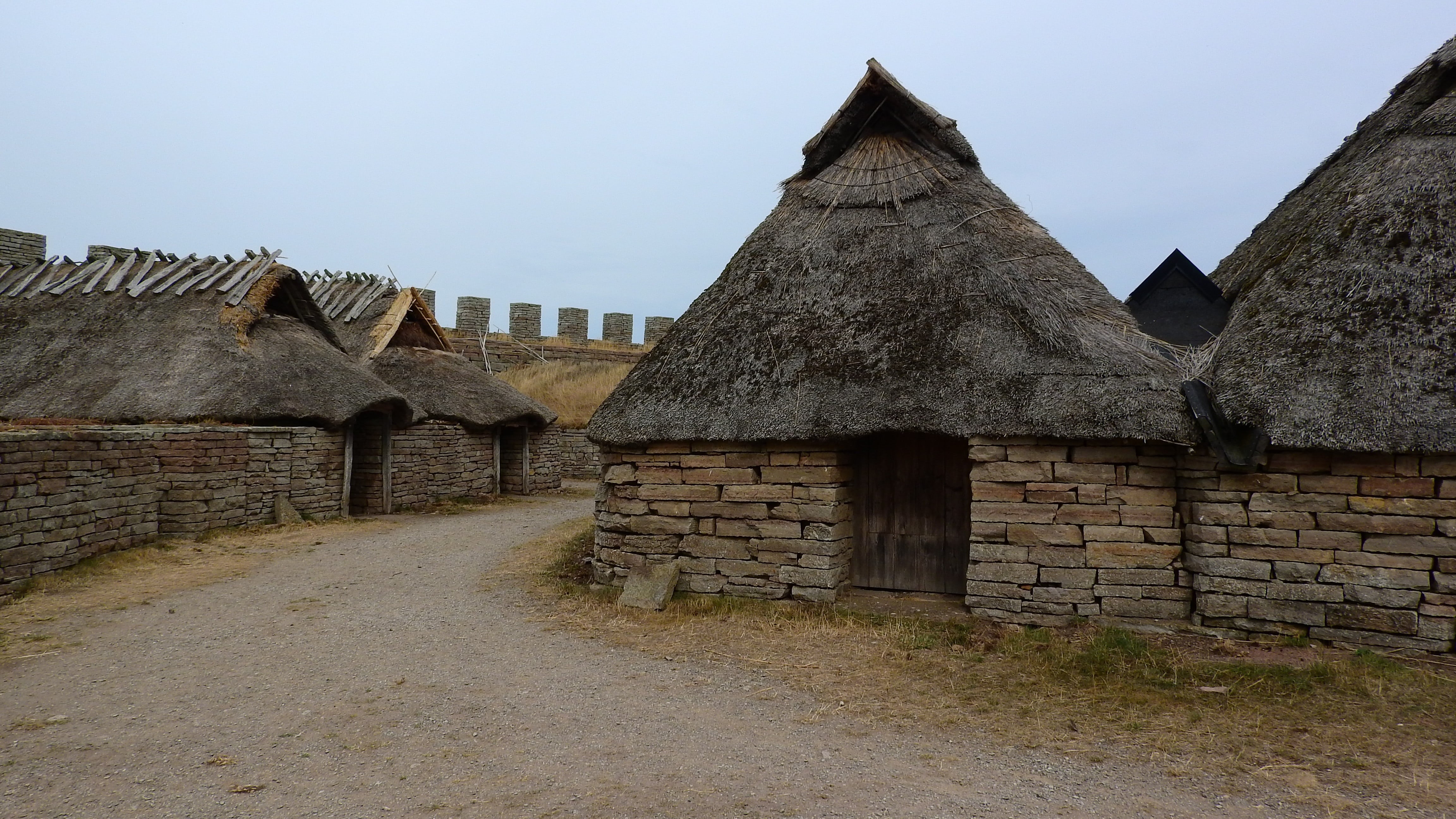 old, roof, historical buildings, architecture, celts, hut, ancient, 4K, archeology, building, archaeology, squid, thatched Roof, outdoors, eketorps borg, HD Wallpaper