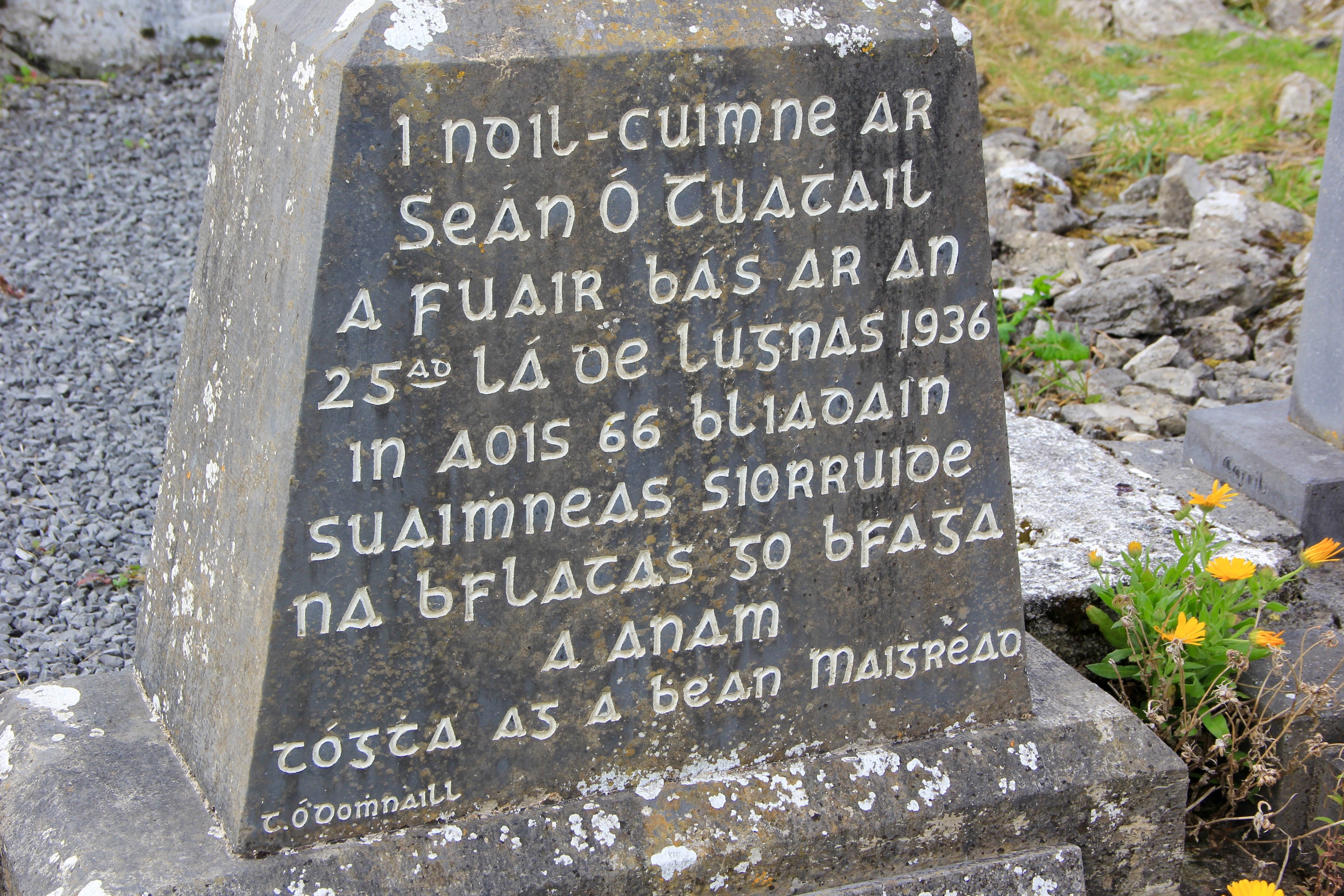 stone, Culture, Irish, history, solid, day, ireland, religious, rock - object, memorial, text, cemetery, Gaelic, culture, message, gaelic, headstone, celtic, HD Wallpaper