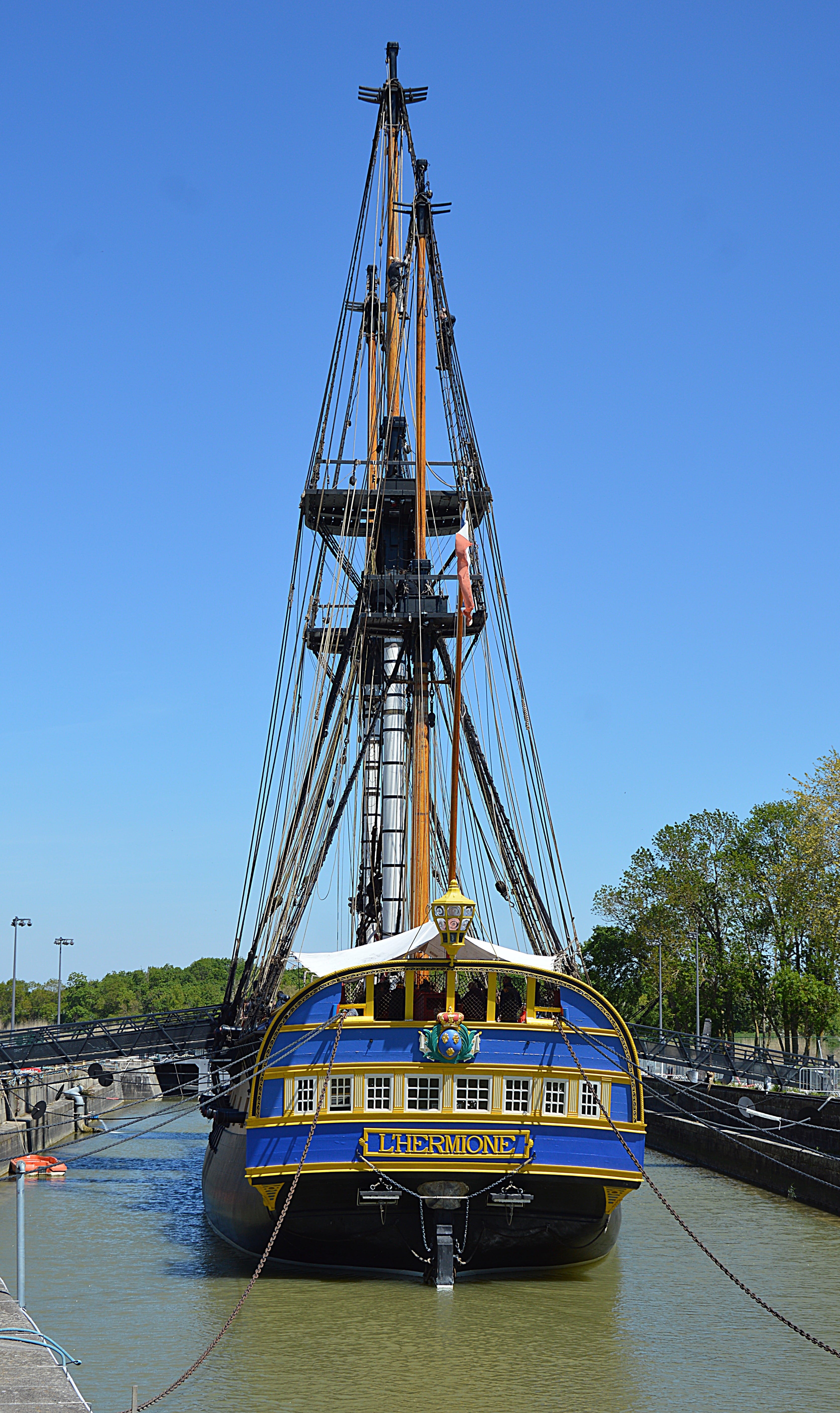 hermione, mode of transportation, sky, blue, lafayette, 5K, nature, water, transportation, frigate, no people, day, clear sky, pole, architecture, boat, Phone HD Wallpaper