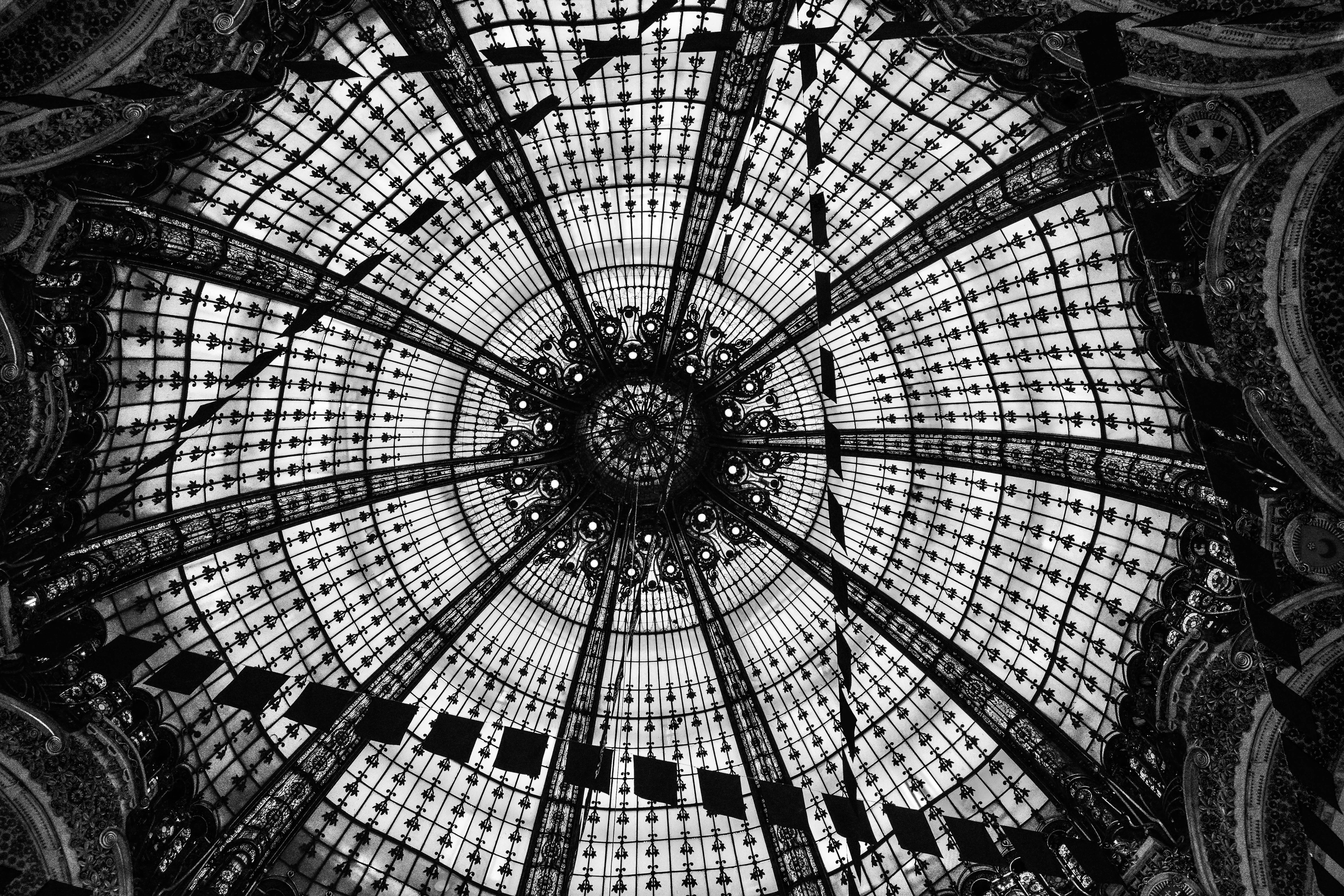 geometric shape, shape, architecture, no people, 5K, circle, low angle view, directly below, indoors, ceiling, design, cupola, full frame, built structure, HD Wallpaper