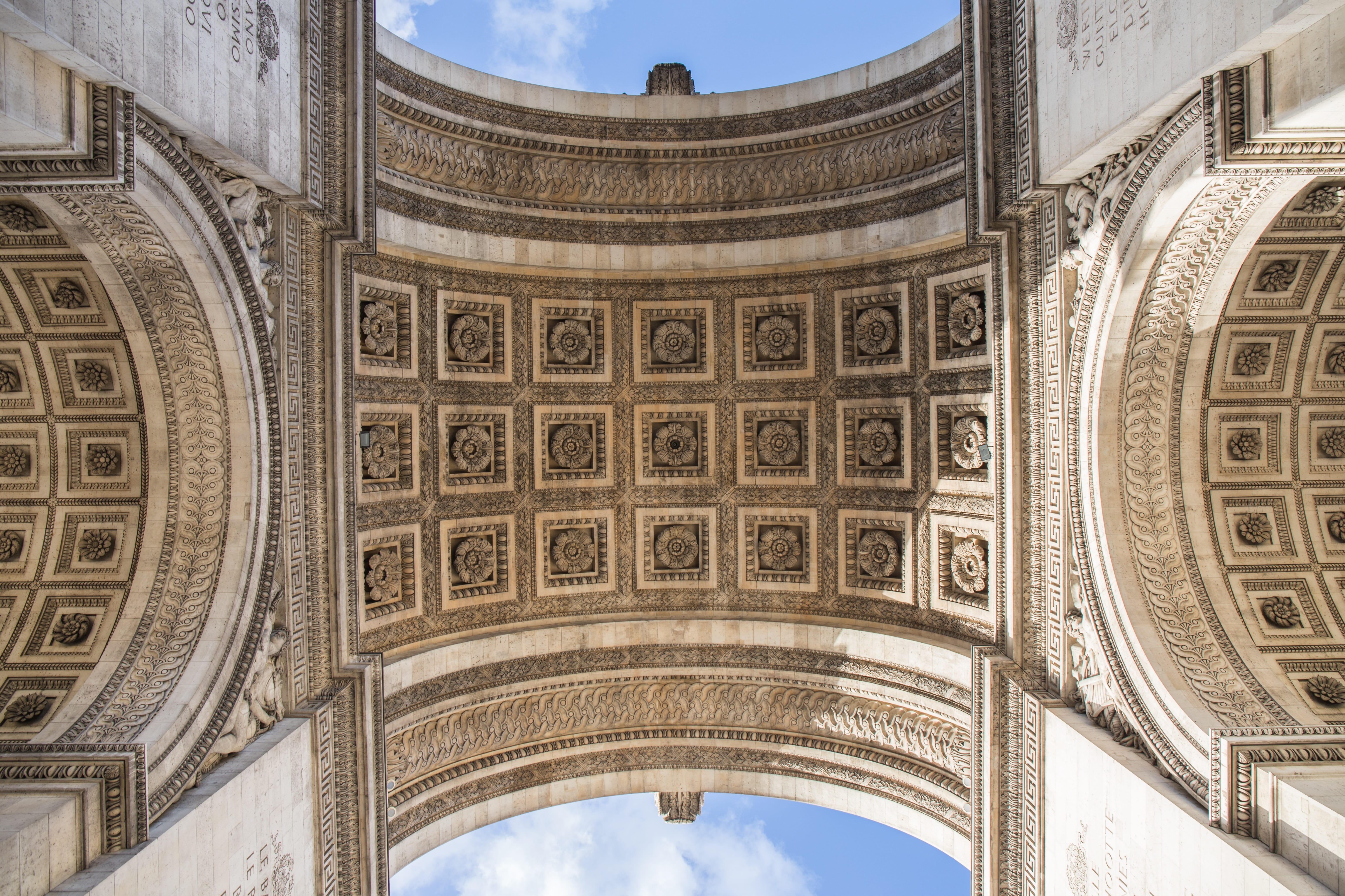 building exterior, government, arch, triumphal arch, pattern, neo-classical, sky, arc de triomphe, day, 5K, built structure, city, ornate, travel, travel destinations, HD Wallpaper