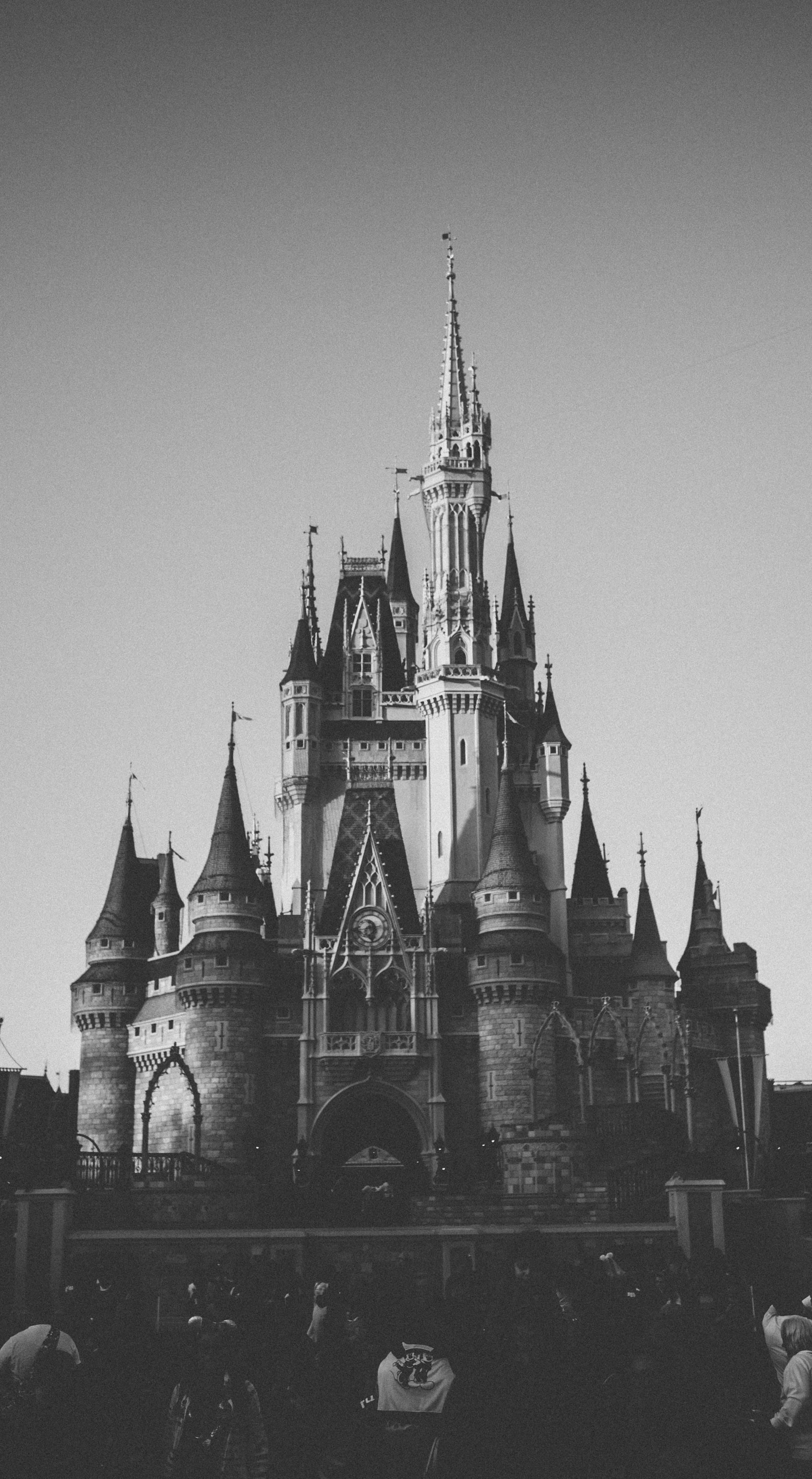 building, government, disney, amusement park, outdoors, history, spire, nature, church, human, 4K, travel, tourism, steeple, theme park, fort, sky, low angle view, Phone HD Wallpaper