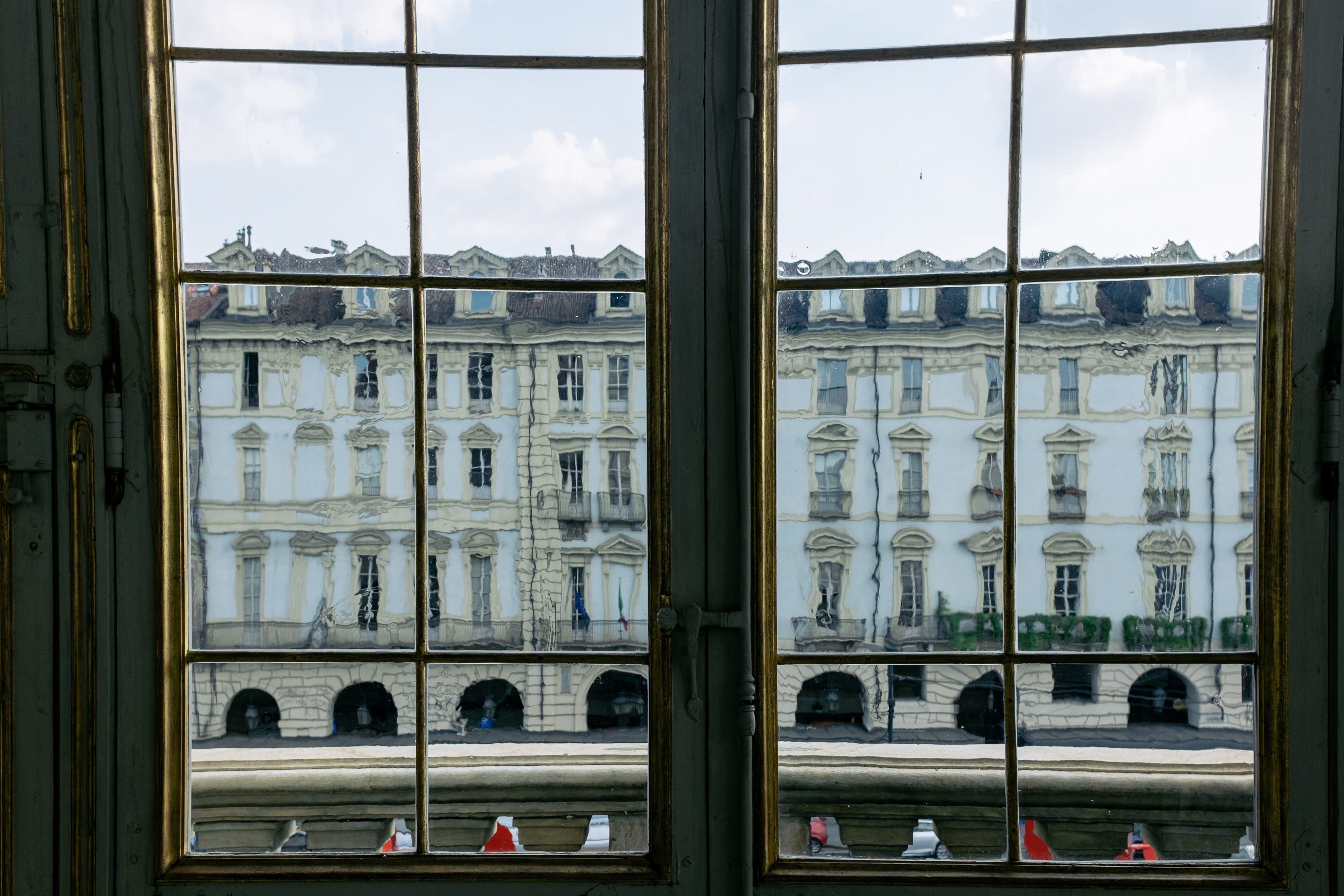 building exterior, built structure, building, city, reflection, history, unesco, monument, white, architecture, tourism, ancient, 4K, heritage, transparent, HD Wallpaper