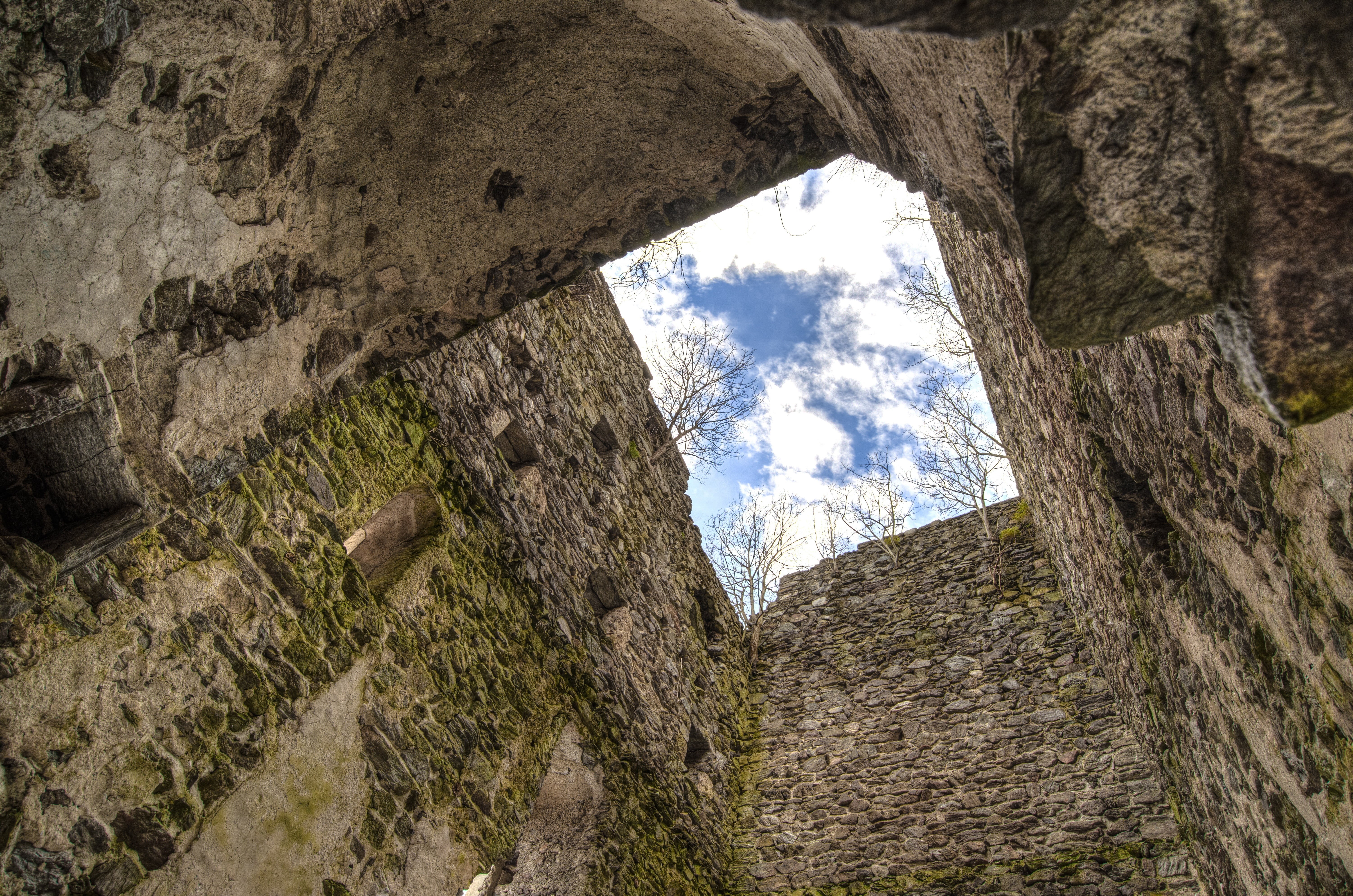 castle, building, low angle view, rock - object, history, the past, plant, day, sky, wall - building feature, no people, arch, light at the end of the tunnel, HD Wallpaper
