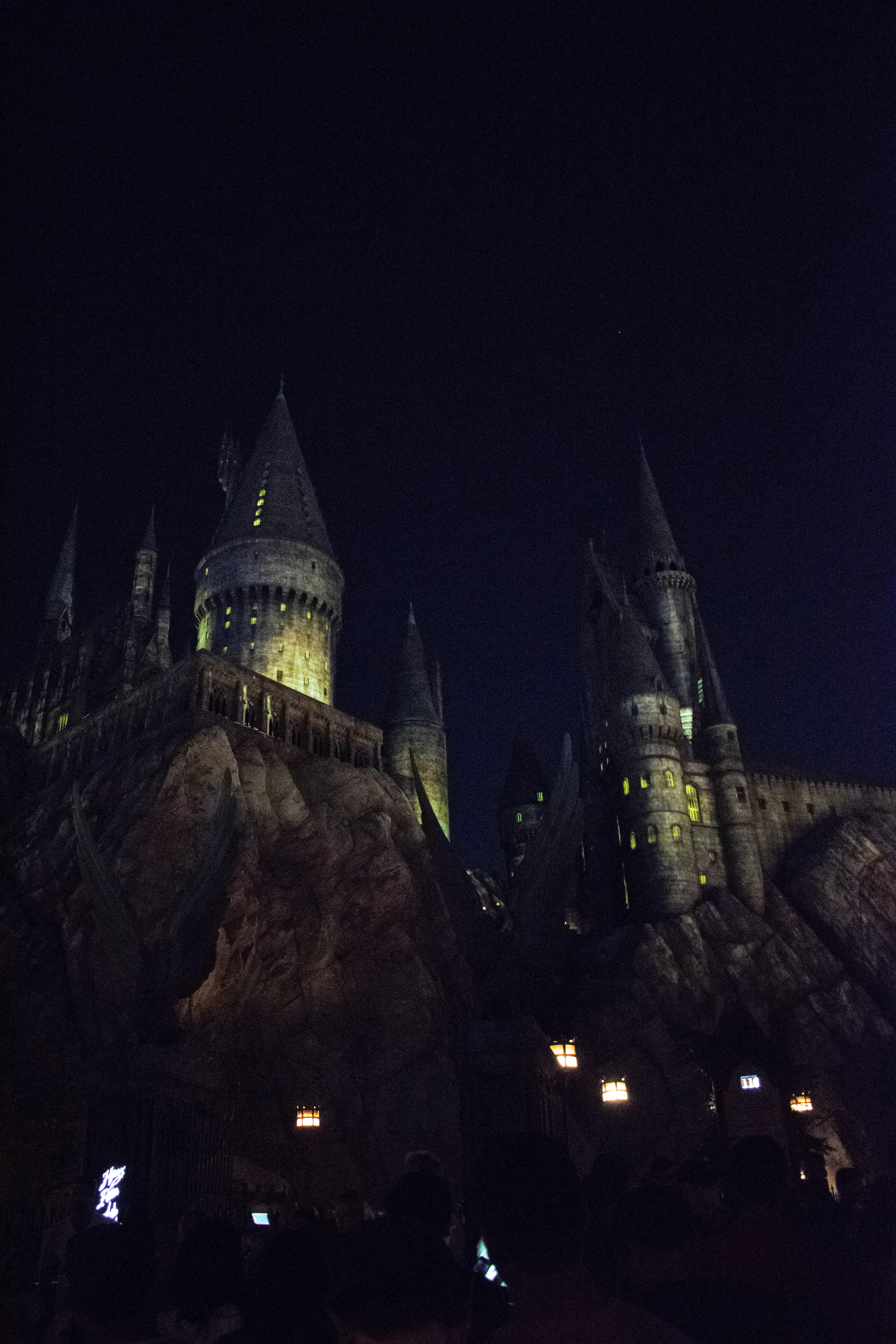 travel destinations, tourism, 5K, nature, Harry Potter, city, LA, the past, Hollywood, architecture, copy space, illuminated, Universal Studios, California, Phone HD Wallpaper