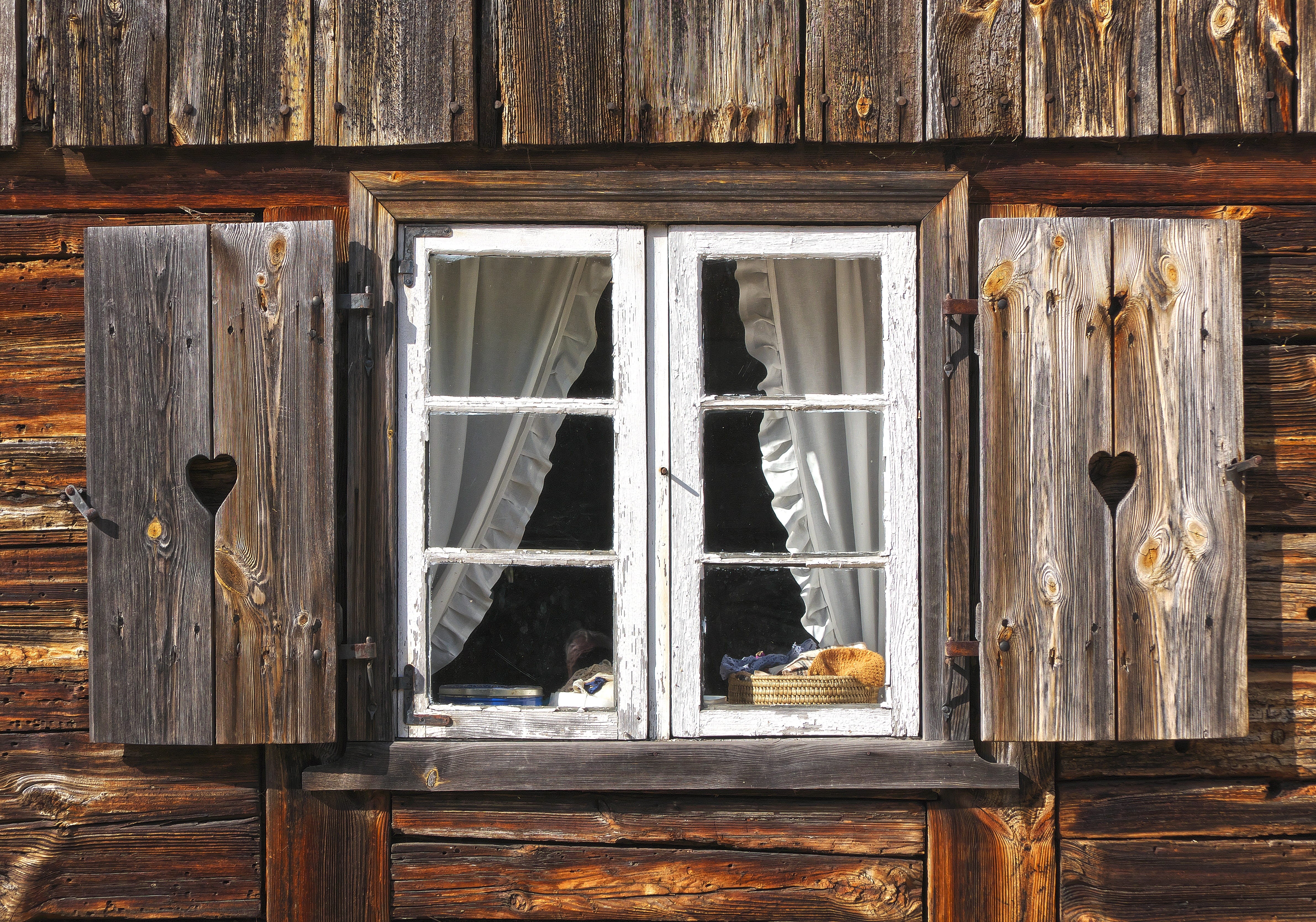 shutter, nostalgia, window, facade, architecture, woodhouse, dirty, built structure, transience, wooden windows, glass - material, transparent, house, farmhouse, HD Wallpaper