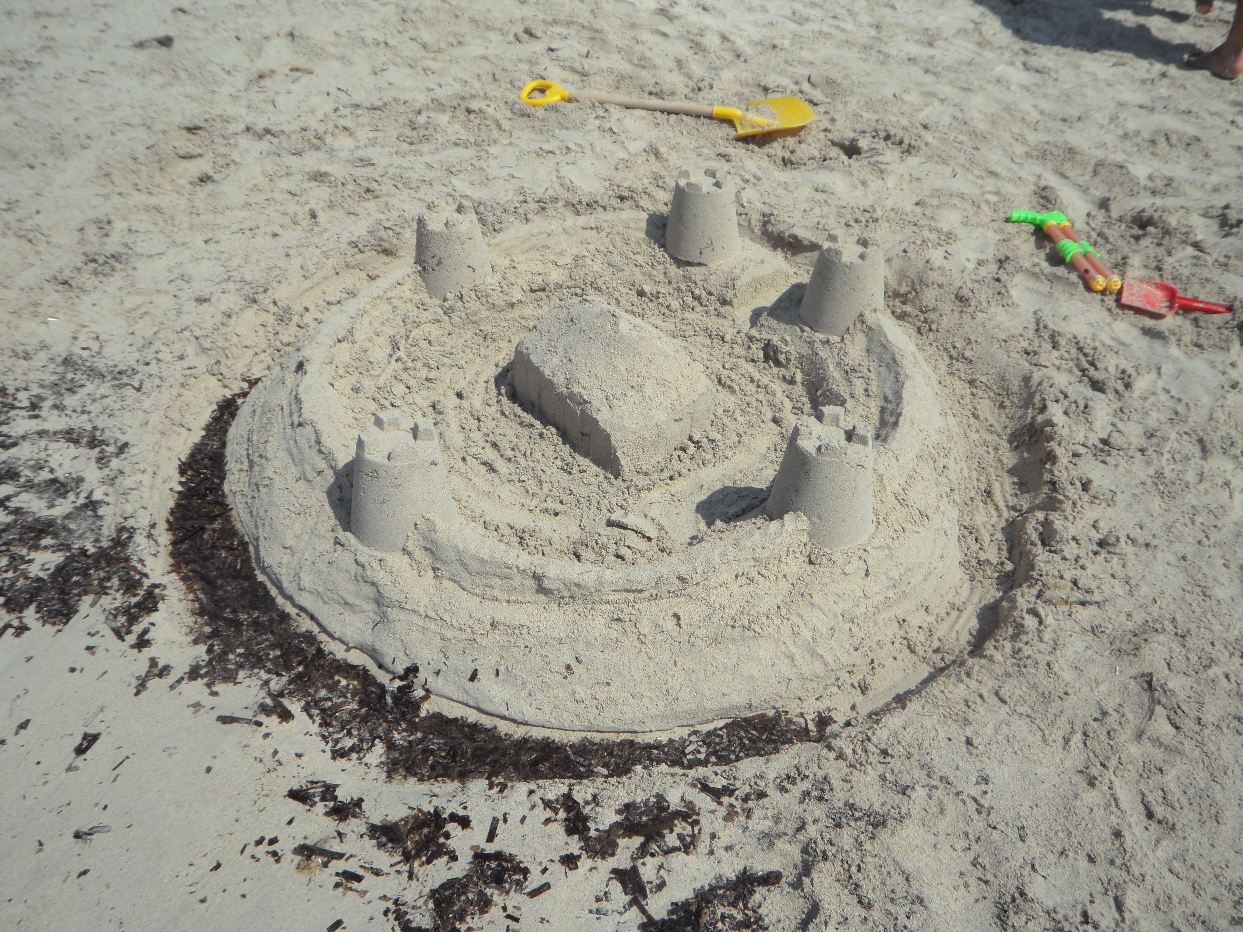 digging, by the sea, beach, craft, animal representation, children, play, child, nature, fortress, toy, day, sandburg, summer, high angle view, vacations, HD Wallpaper