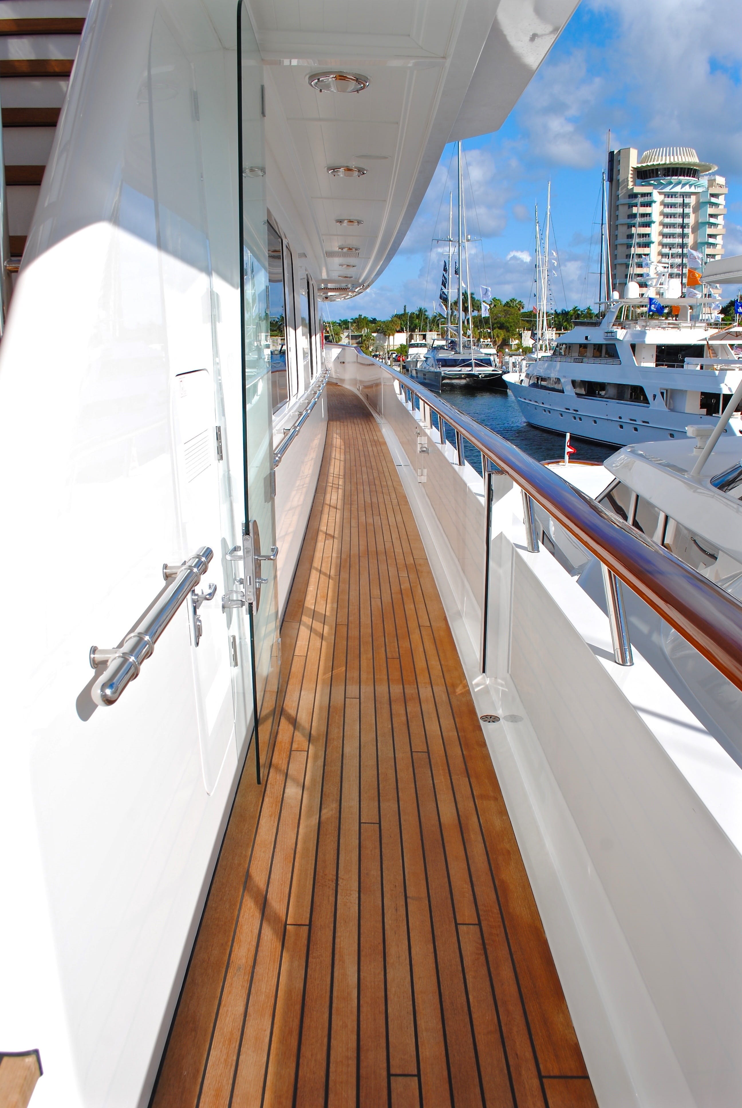 outdoors, vacation, travel, transportation, direction, nature, starboard deck, outdoor activities, architecture, yacht charter, florida, modern, deck, lifestyle, Phone HD Wallpaper