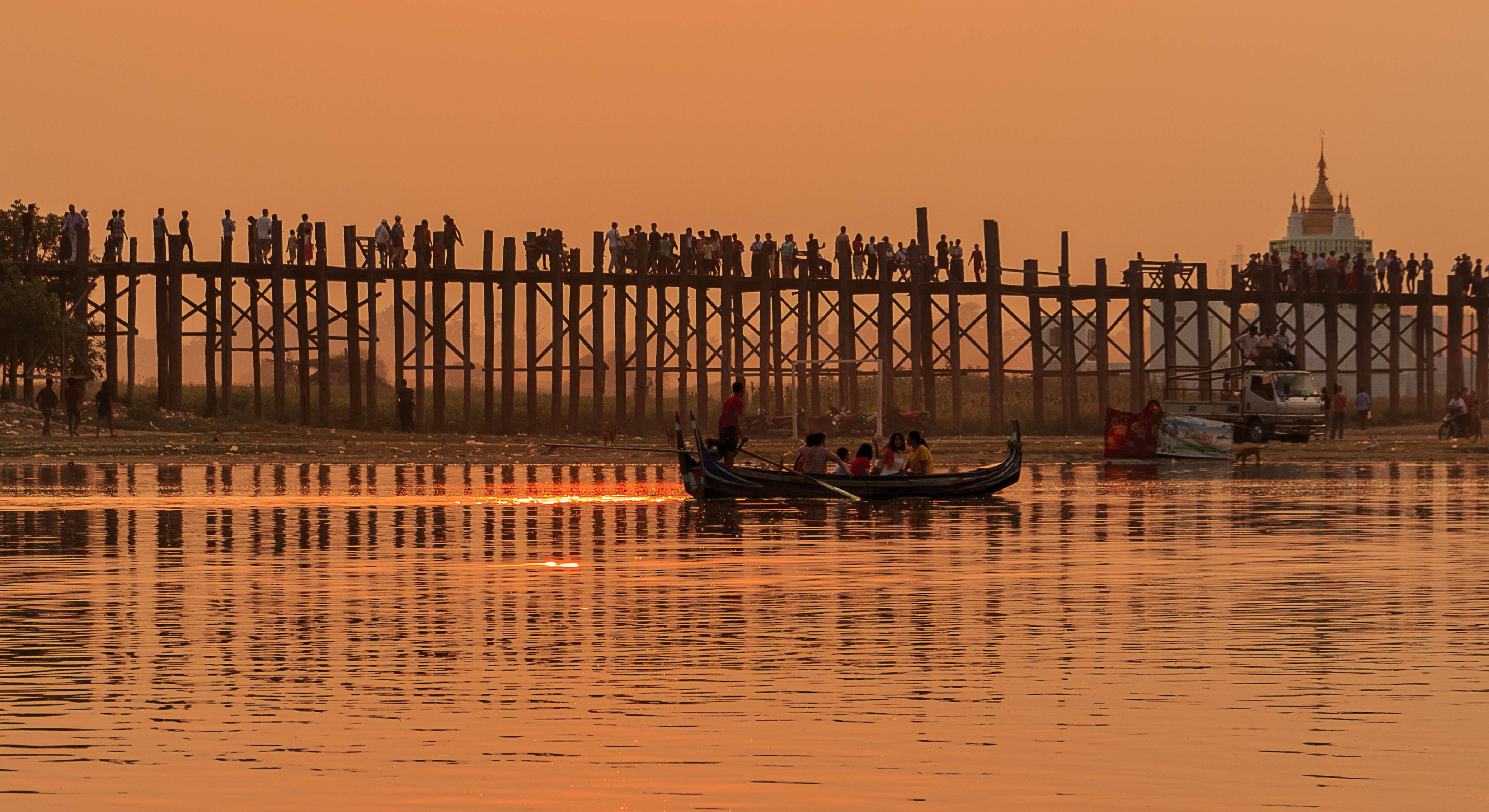 people, outdoors, nautical vessel, traditional, silhouette, gondola - traditional boat, scenery, architecture, waterfront, Landscape, teak bridge, tropical, HD Wallpaper