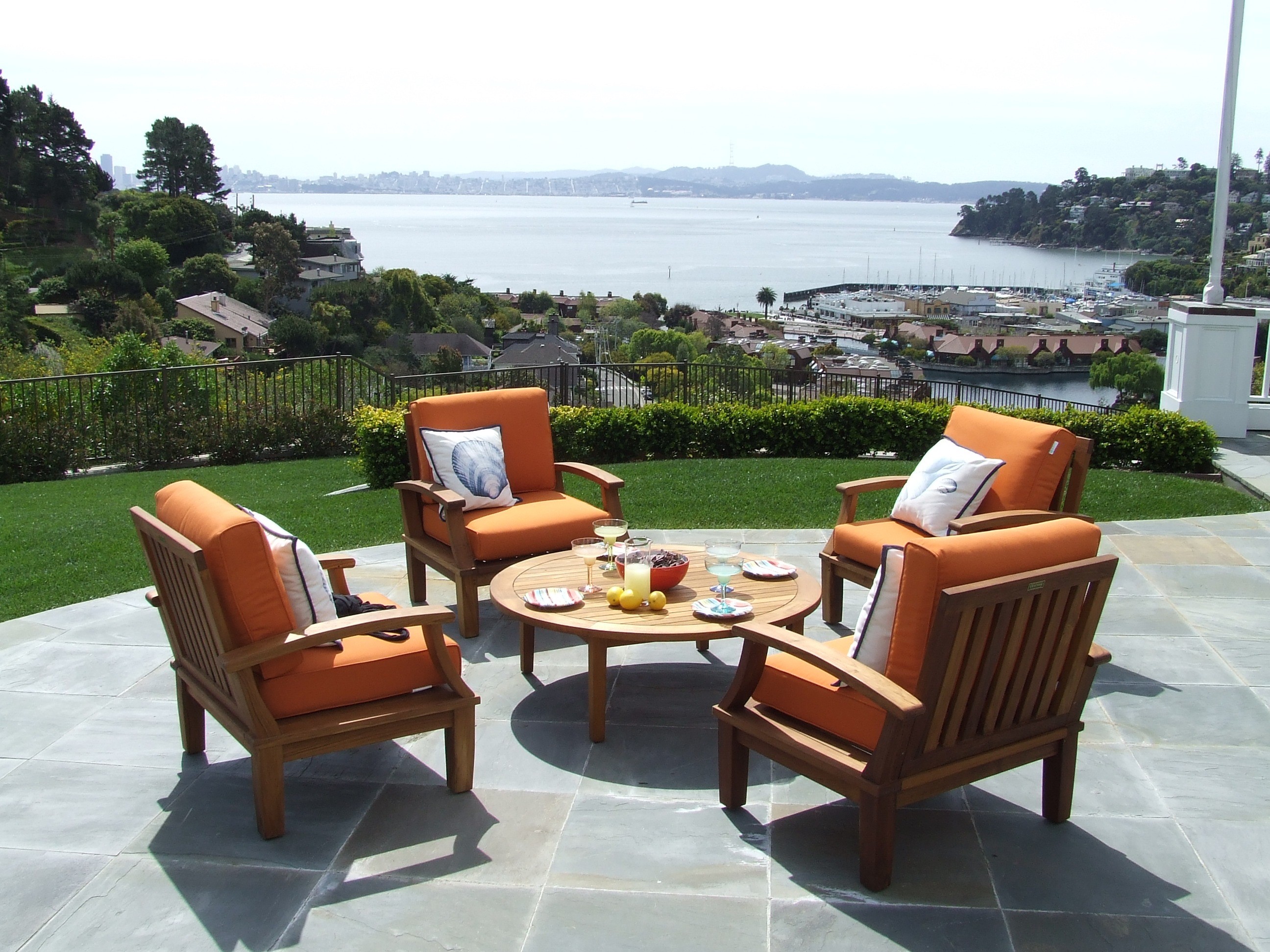 floor, teak patio furniture, tiles, sea, tiburon, gray, glass, plant, chair, nature, furniture, outdoor living, sky, summer, round, view, day, beauty in nature, HD Wallpaper