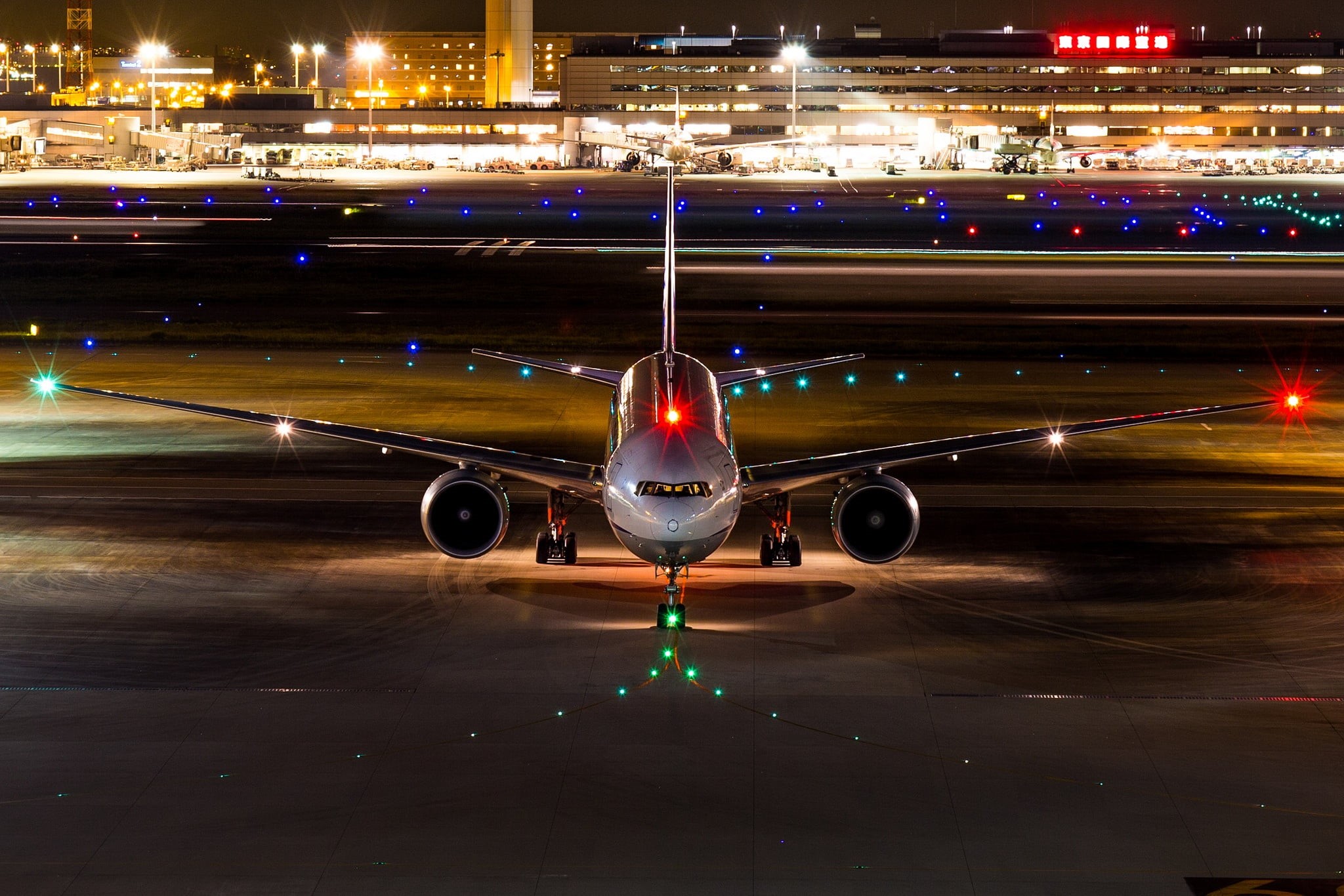 1080P, motion, air vehicle, lighting equipment, road, transportation, landing - touching down, commercial airplane, night, outdoors, speed, illuminated, HD Wallpaper