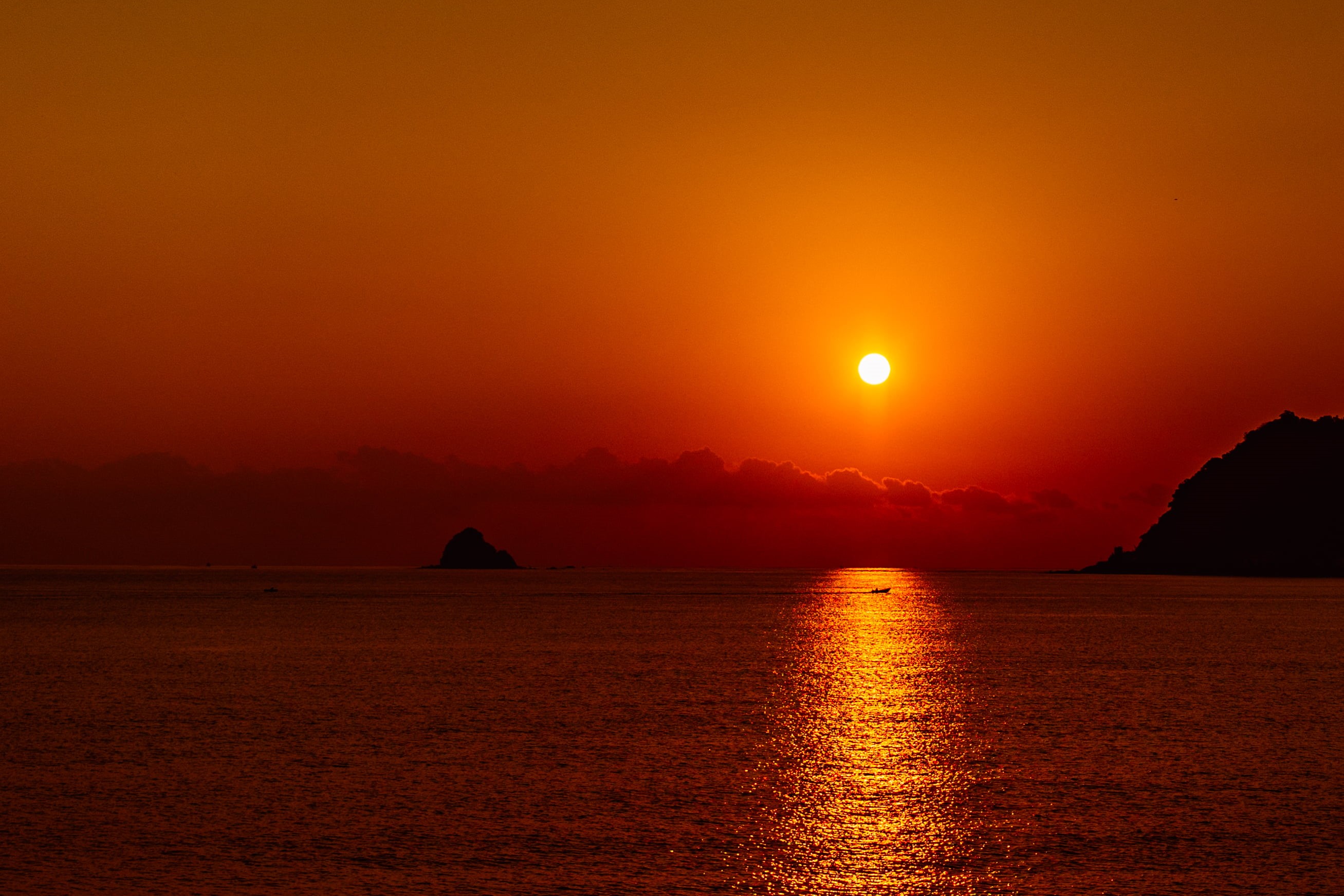sky, sea, sunrise, Ito, dusk, pacific ocean, body, coastline, sun, ILCE-7M2, 2K, pacific  ocean, Izu, seascape, Japan  sea, the morning light, beauty In Nature, HD Wallpaper