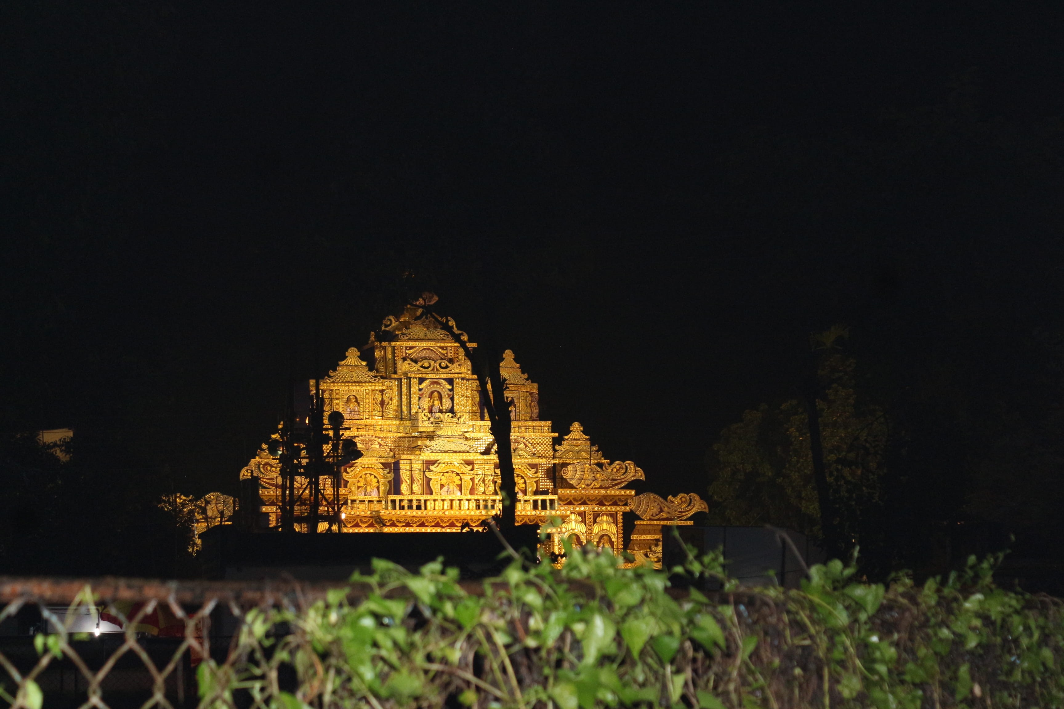 2K, building, building exterior, copy space, religion, soumyadip sarkar, belief, india, nature, sky, abbey, history, travel, travel destinations, tourism, HD Wallpaper
