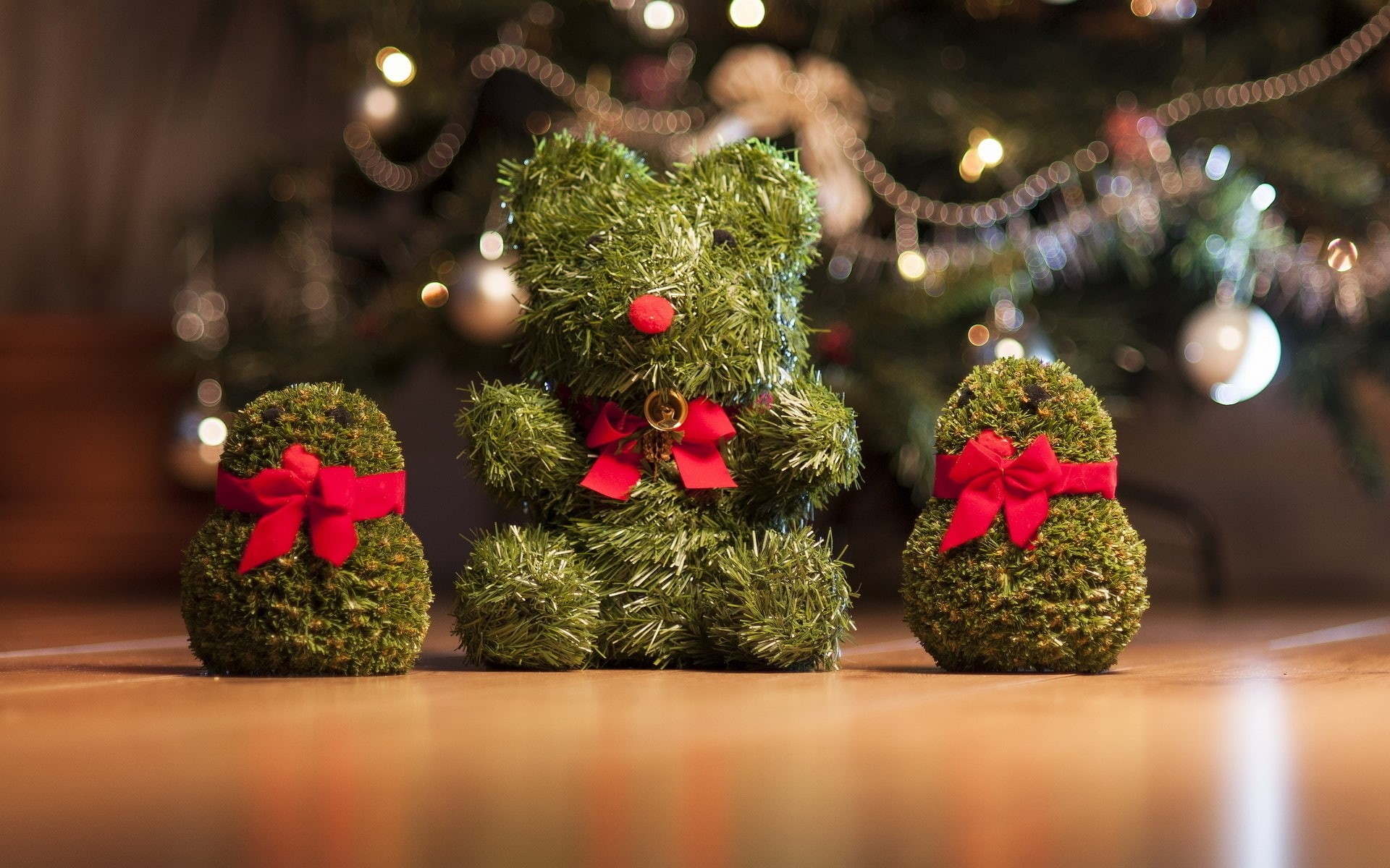 ornaments, background, 1080P, green, figurine, christmas, celebration, decoration, HD Wallpaper
