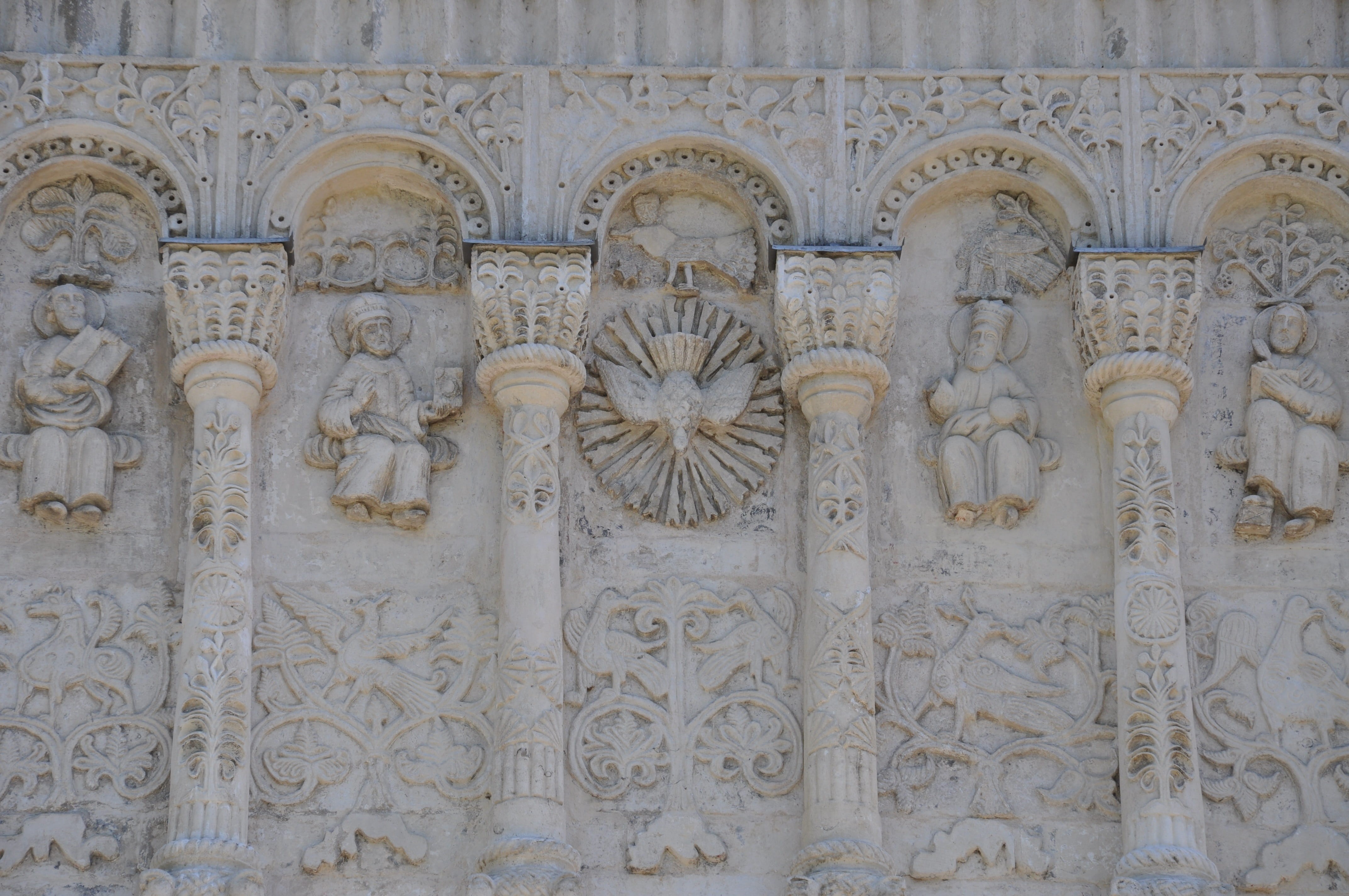 craft, building exterior, vladimir, ancient civilization, the past, building, ornate, male likeness, old, carving, travel destinations, religion, creativity, HD Wallpaper