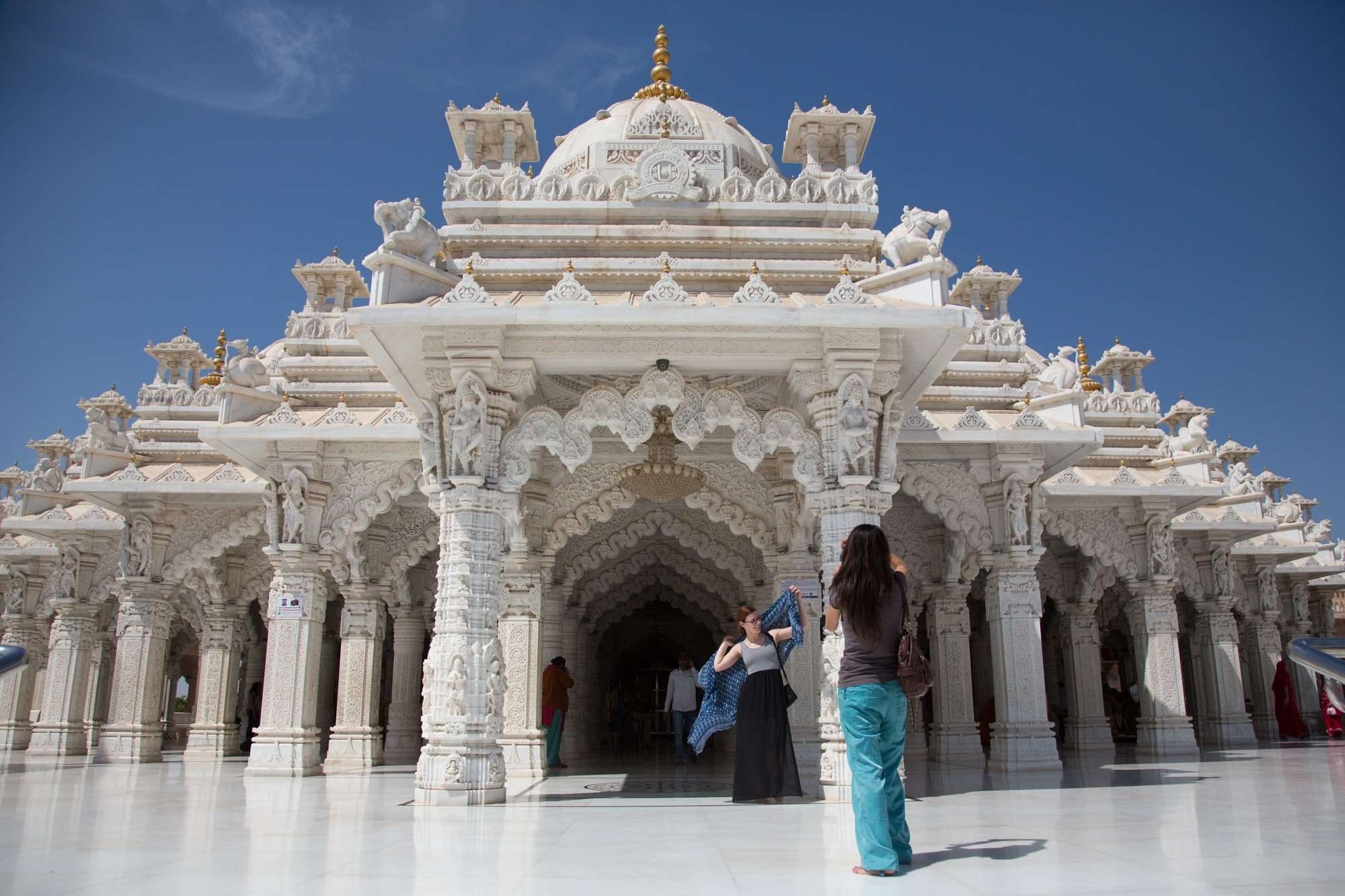 banita tour, white temple, travel destinations, shree swaminarayan temple, relax an pray, nature, building exterior, marble temple, 1080P, women, couple - relationship, HD Wallpaper