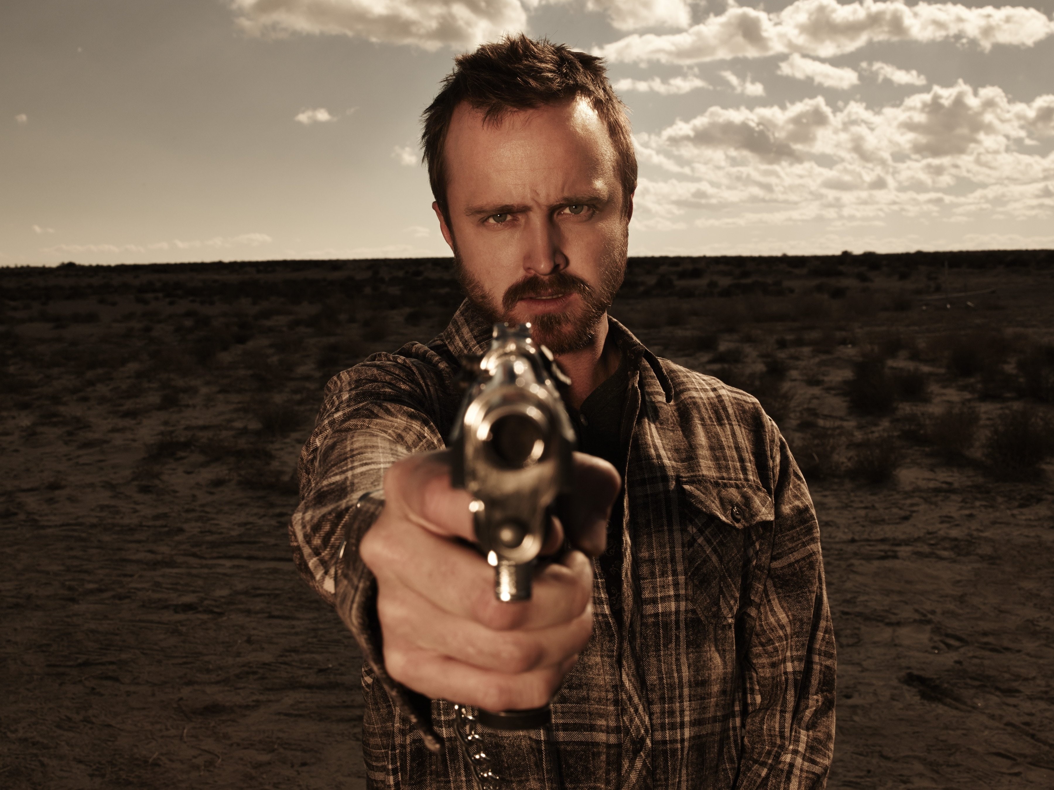 aggression, real people, land, looking at camera, Movies, mid adult men, gun, leisure activity, young adult, portrait, waist up, men, sky, holding, breaking bad, HD Wallpaper