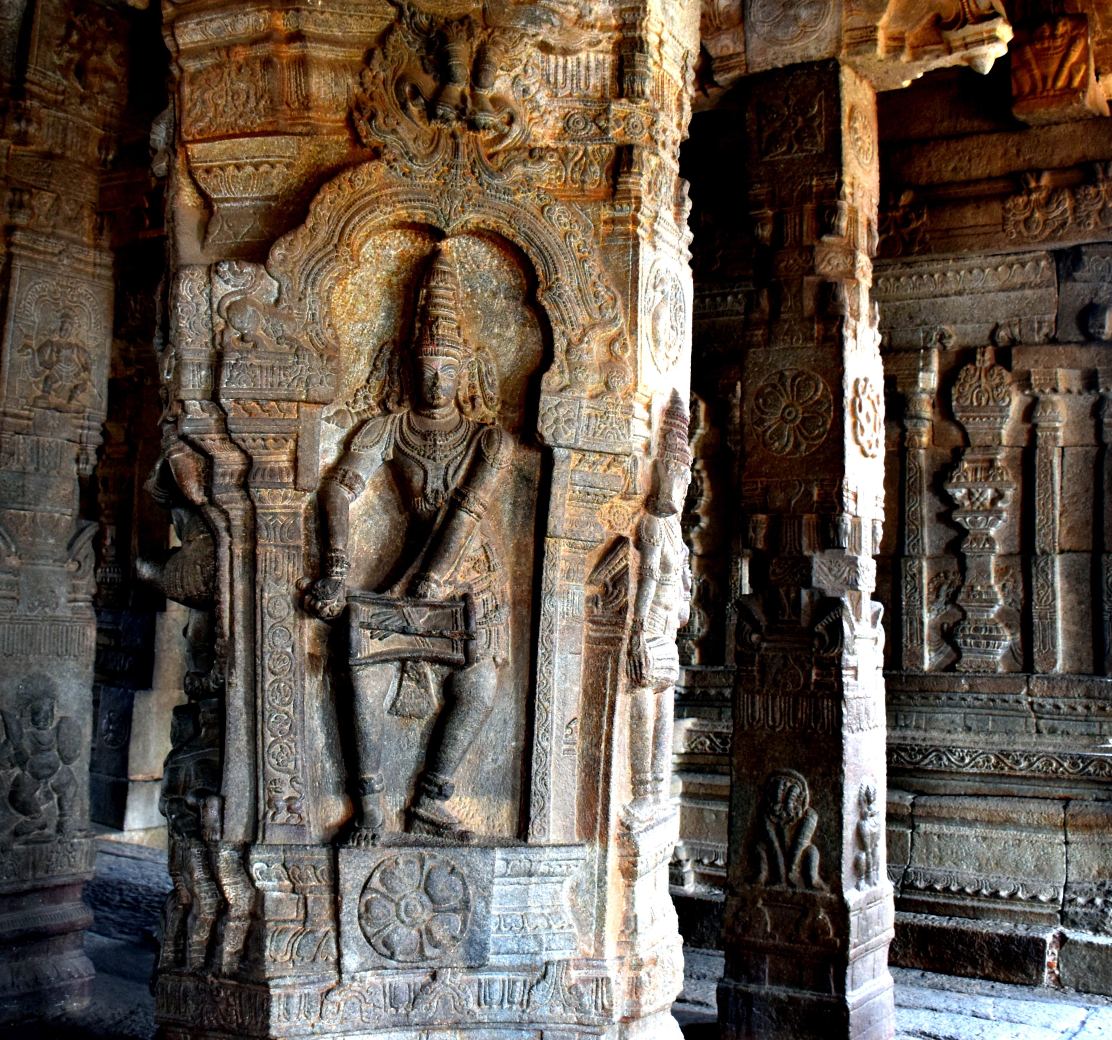 creativity, archaeology, bas relief, representation, temple, ornate, building, tourism, spirituality, lepakshi, male likeness, vishnu, outdoors, religion, HD Wallpaper