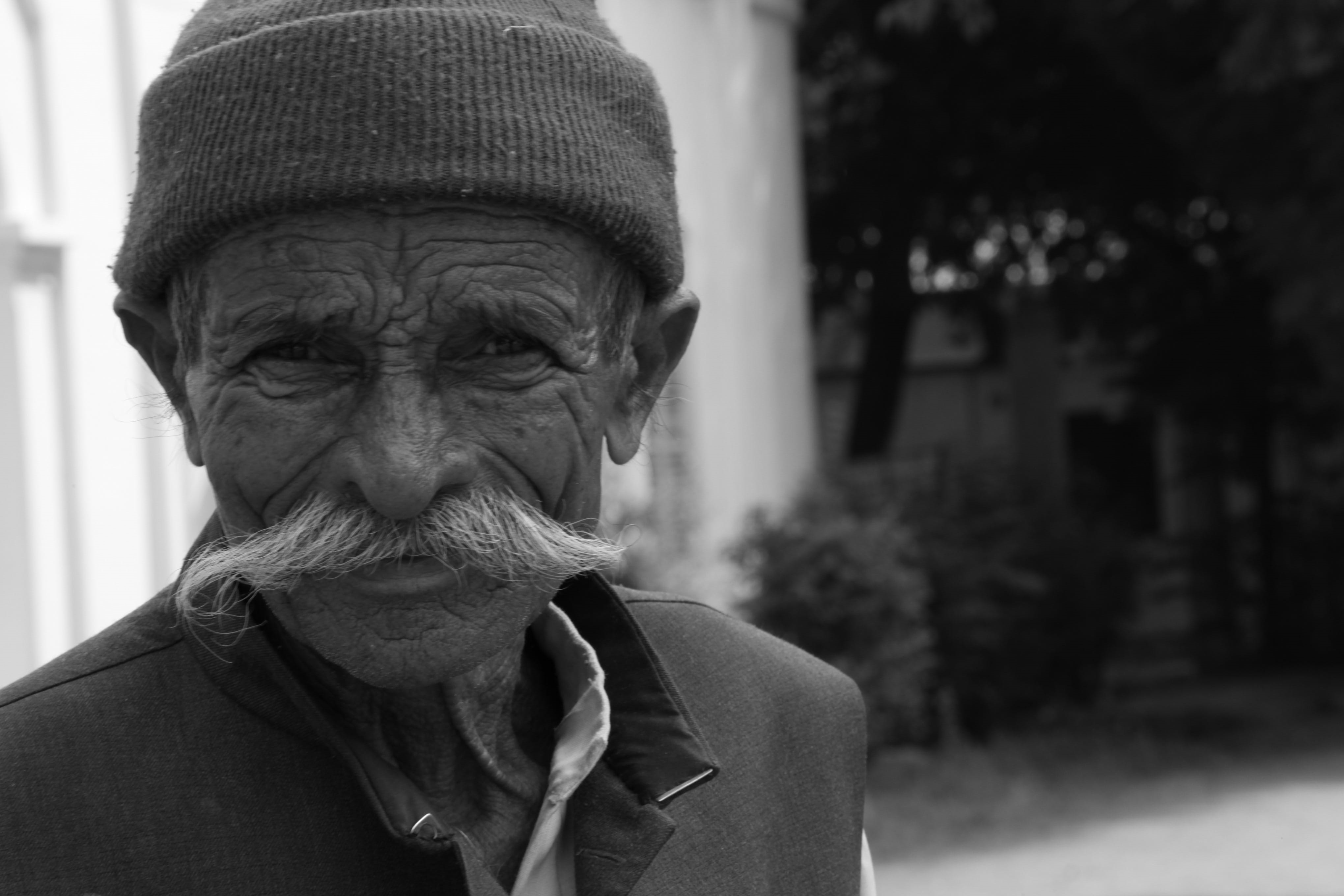 culture, line of people, sri lanka, queue, contemplation, front view, headshot, one person, wrinkled, attractive, men, sarvodaya, hat, leisure activity, HD Wallpaper