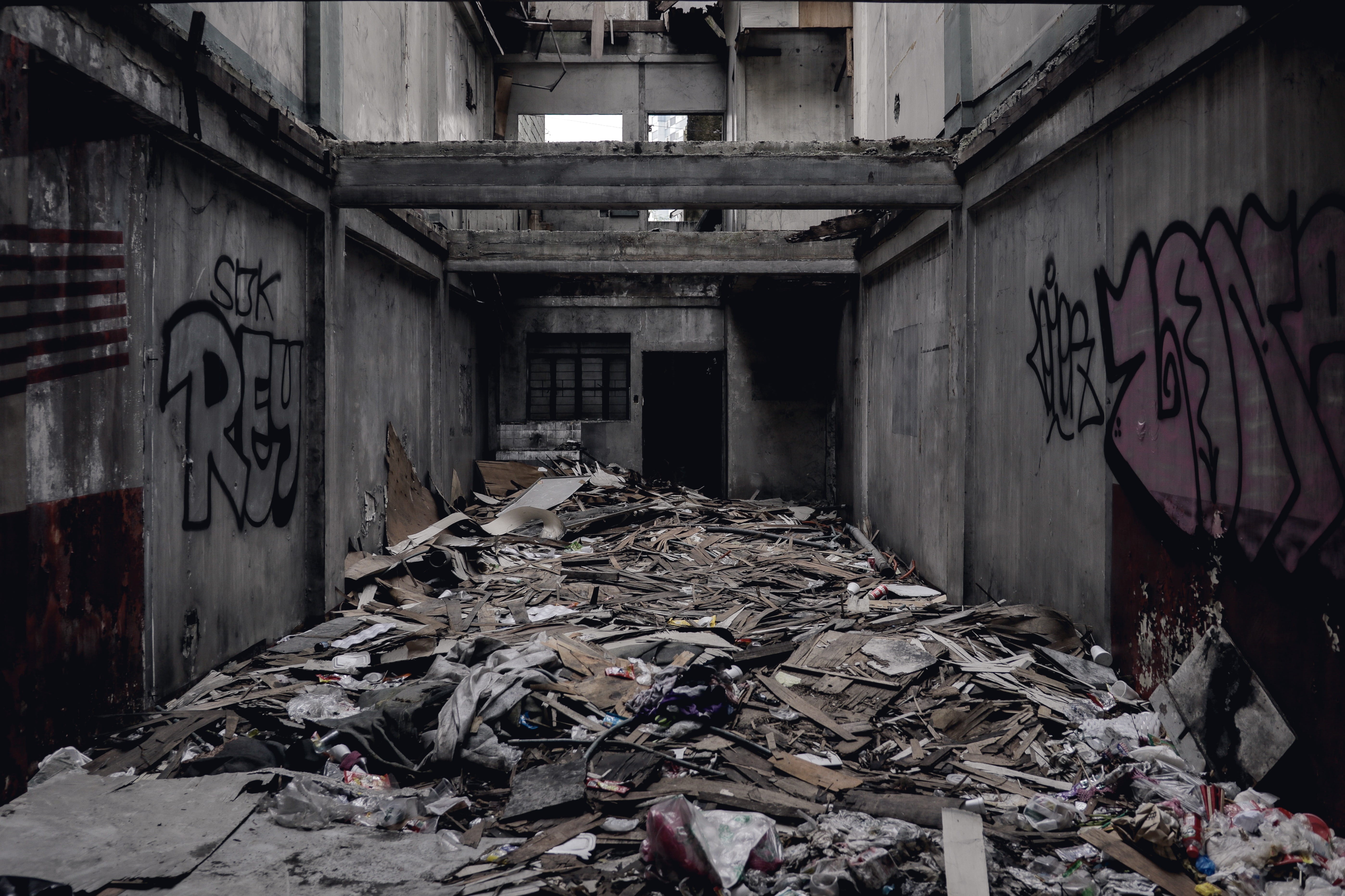 wall - building feature, trash, day, no people, built structure, abandoned, dirty, dirt, katipunan avenue, building exterior, demolition, run-down, damaged, HD Wallpaper