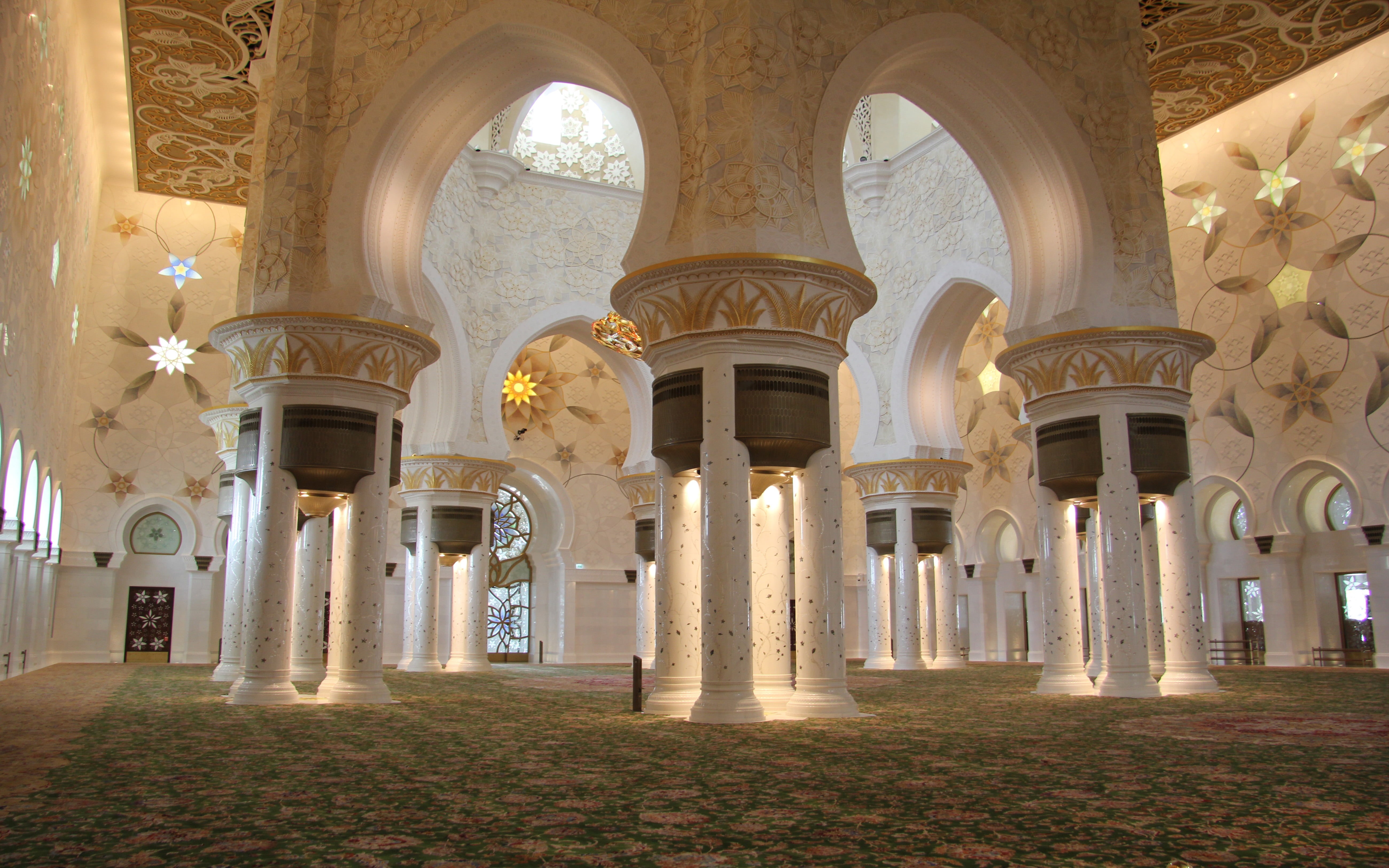low angle view, colonnade, ornate, history, sheikh, architectural column, the past, arcade, arch, dhabi, window, no people, 5K, abu, main, outdoors, building exterior, HD Wallpaper