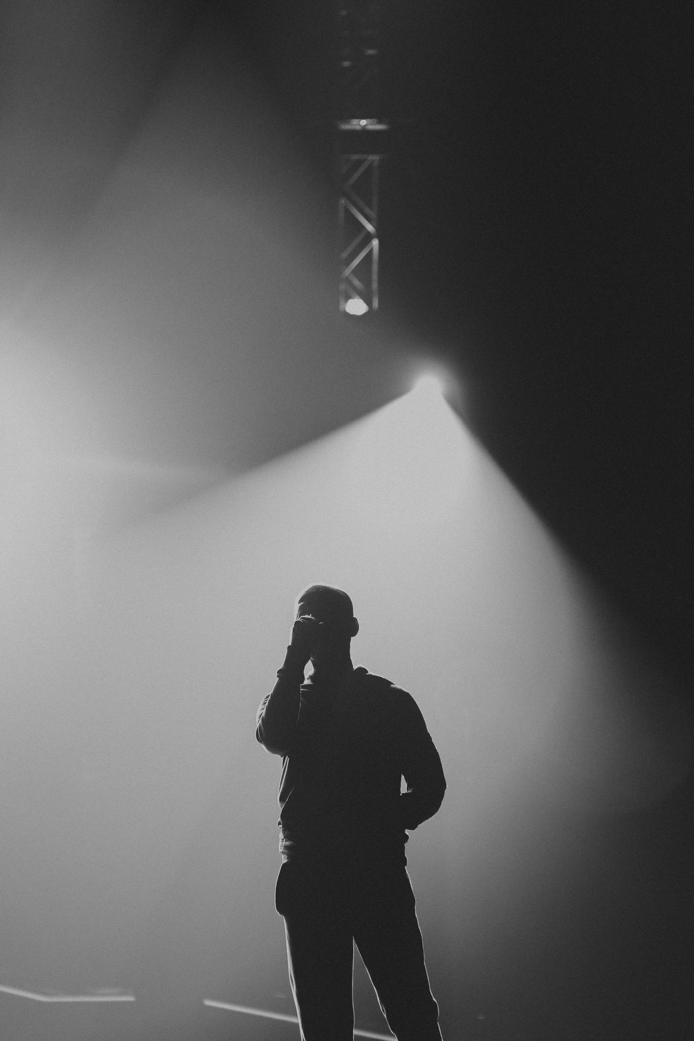 lifestyles, grayscale, smoke, three quarter length, shadow, domestic room, silhouette, holding, men, crowd, wall - building feature, indoors, arts culture and entertainment, Phone HD Wallpaper