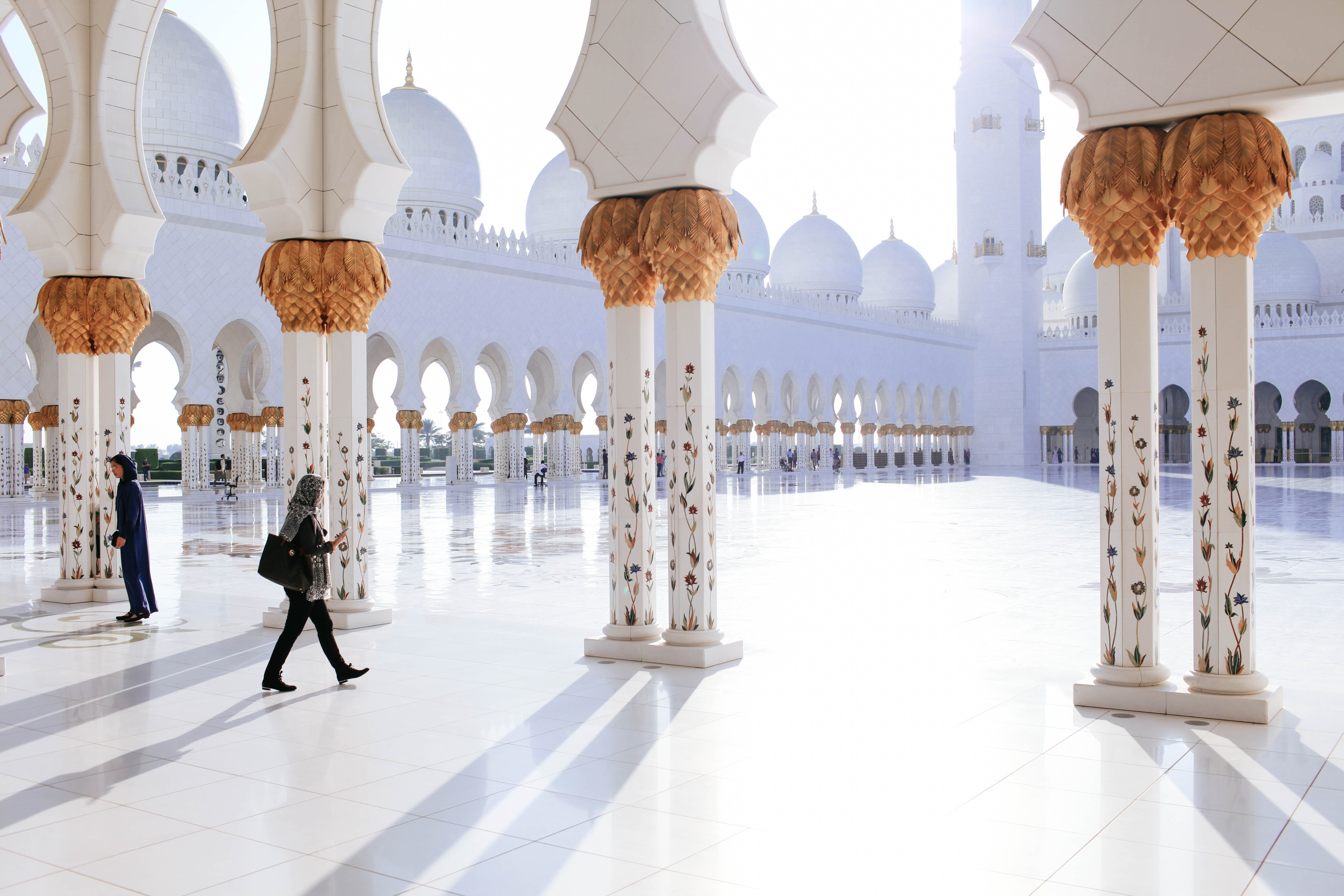 architectural column, middle east, place of worship, lifestyles, incidental people, abu dhabi, flooring, dubai, one person, 5K, architecture, mosque, building, HD Wallpaper