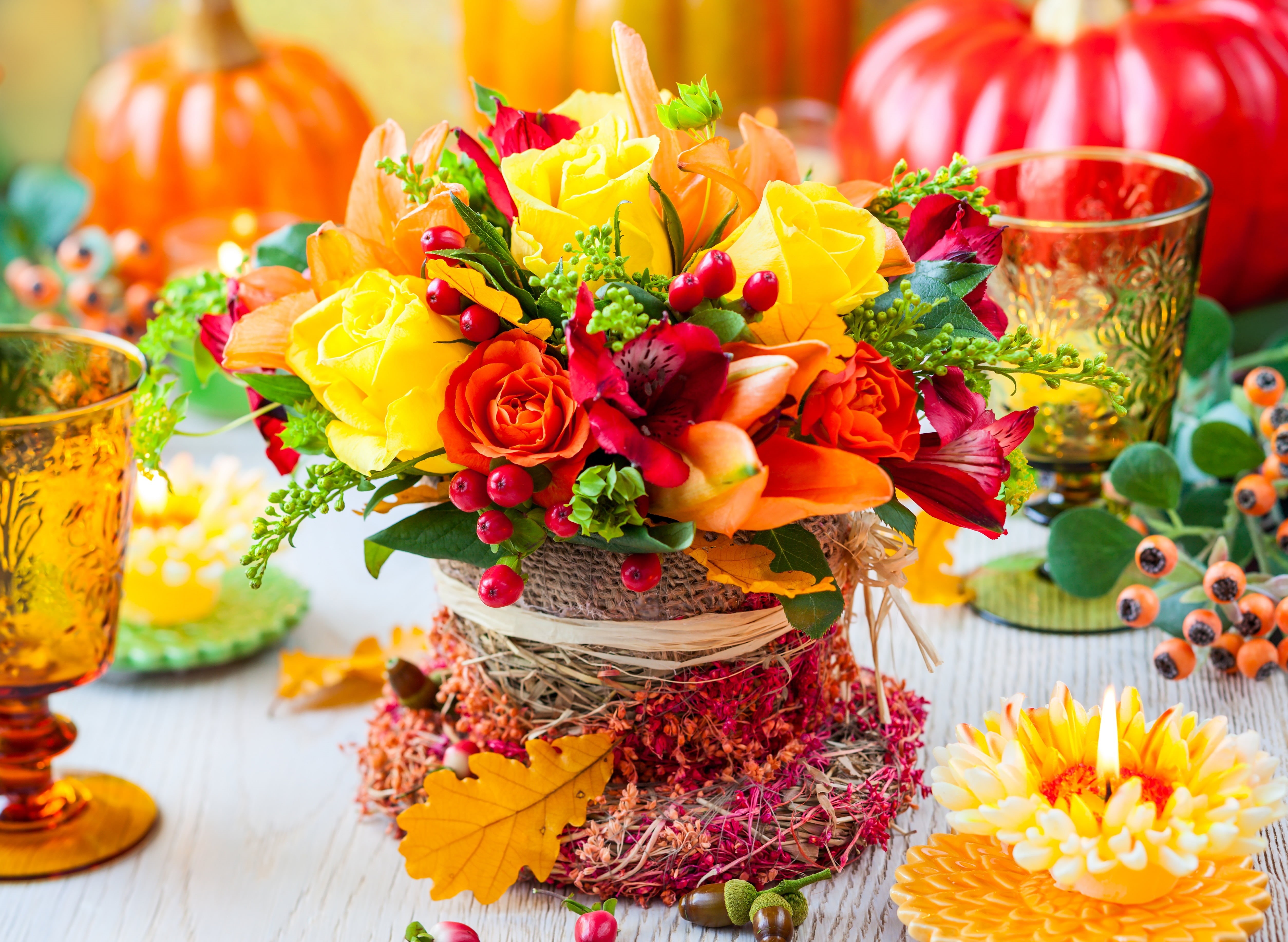 4K, food and drink, vase, summer, religion, floral garland, belief, green Color, berries, beauty in nature, table, wood - Material, leaf, season, gift, HD Wallpaper