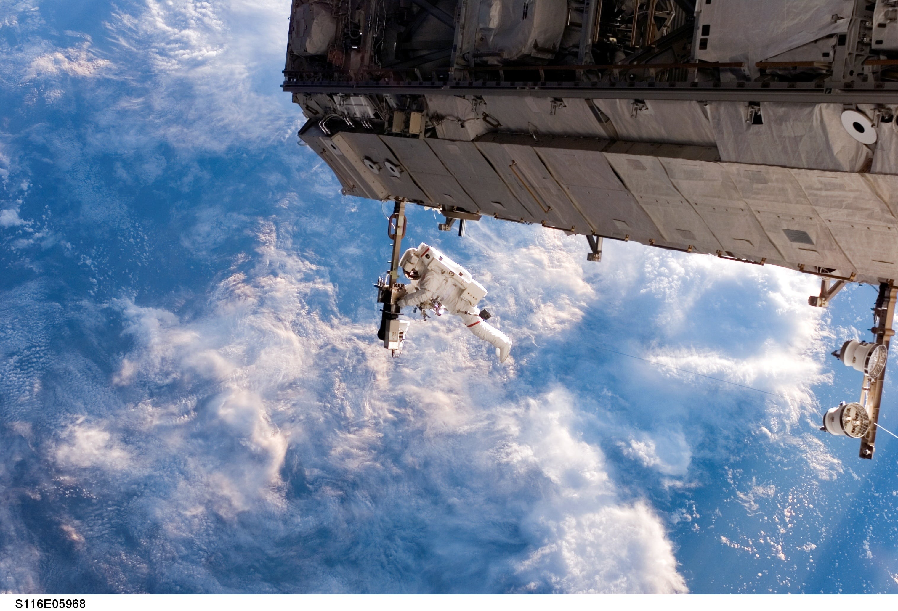 outer, military, space, building, astronaut, 2K, transportation, no people, cloud - sky, spaceship, earth, space walk, international space station, day, HD Wallpaper