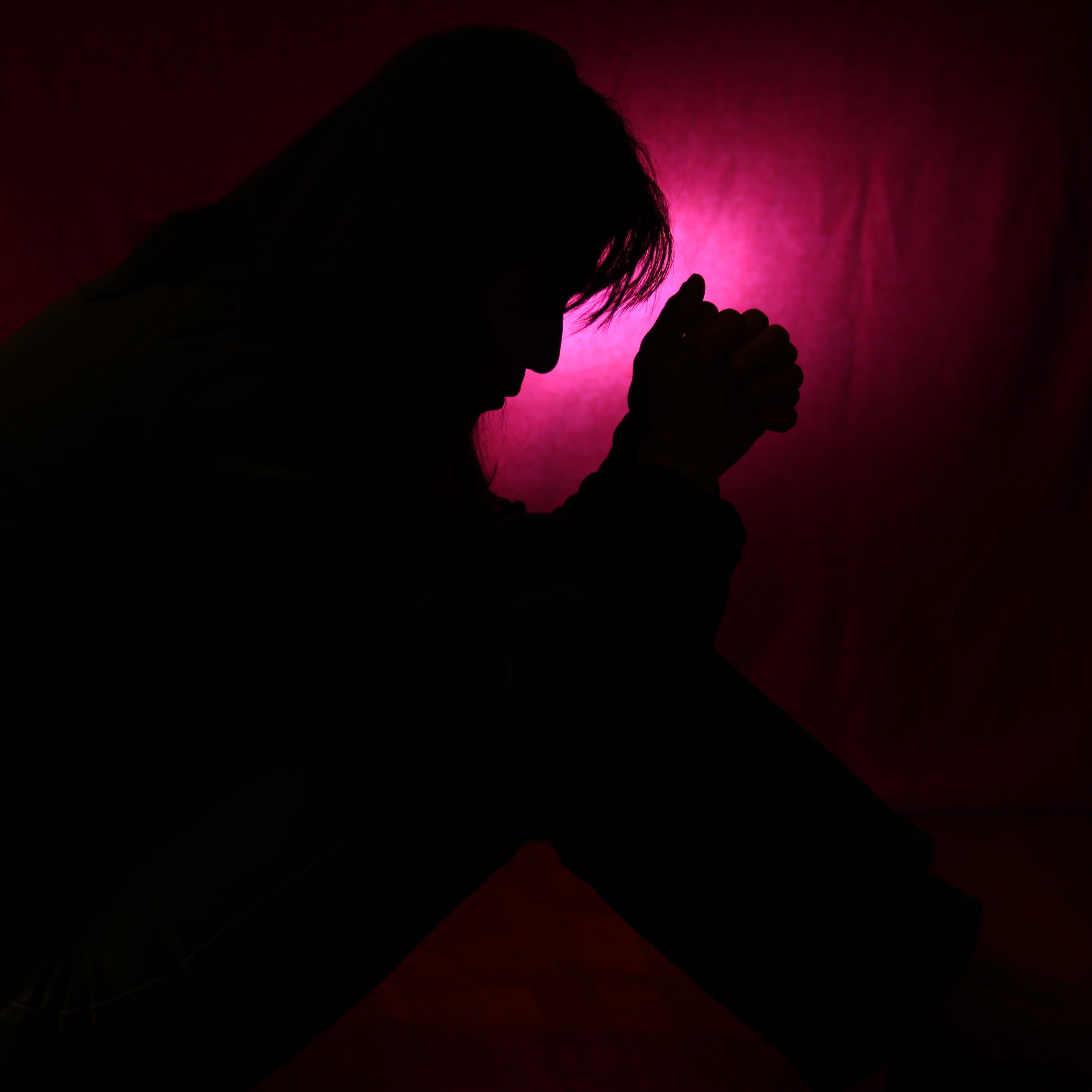 young adult, sorrow, mystery, rosary, consciousness, 2K, sad, human, forgiveness, god, psyche, religious, prayer, women, christian, contemplation, human limb, Phone HD Wallpaper
