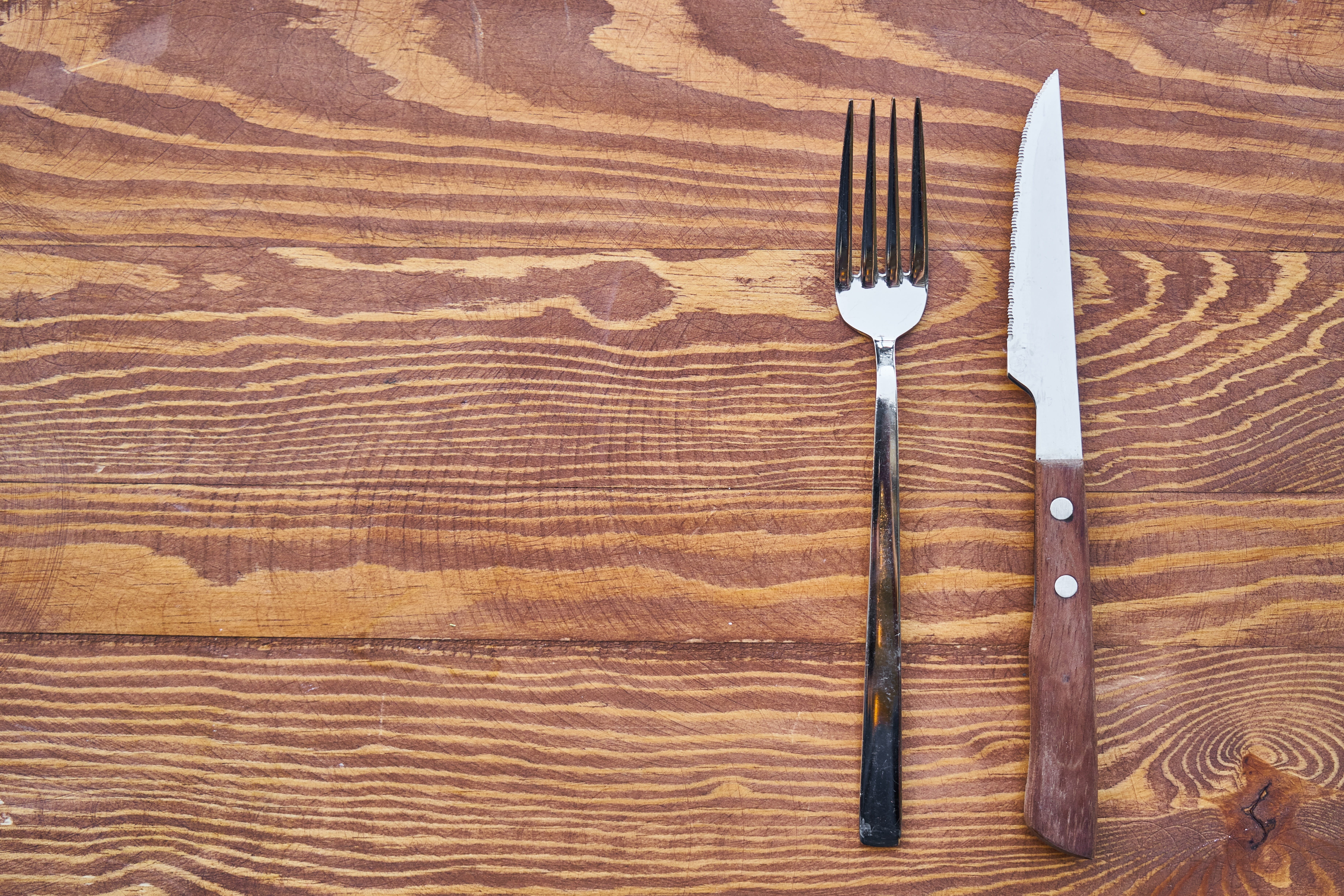 photography, brown, photo, silver, wood grain, household equipment, high angle view, hunger, place setting, diet, still life, kitchen utensil, healthy lifestyle, HD Wallpaper