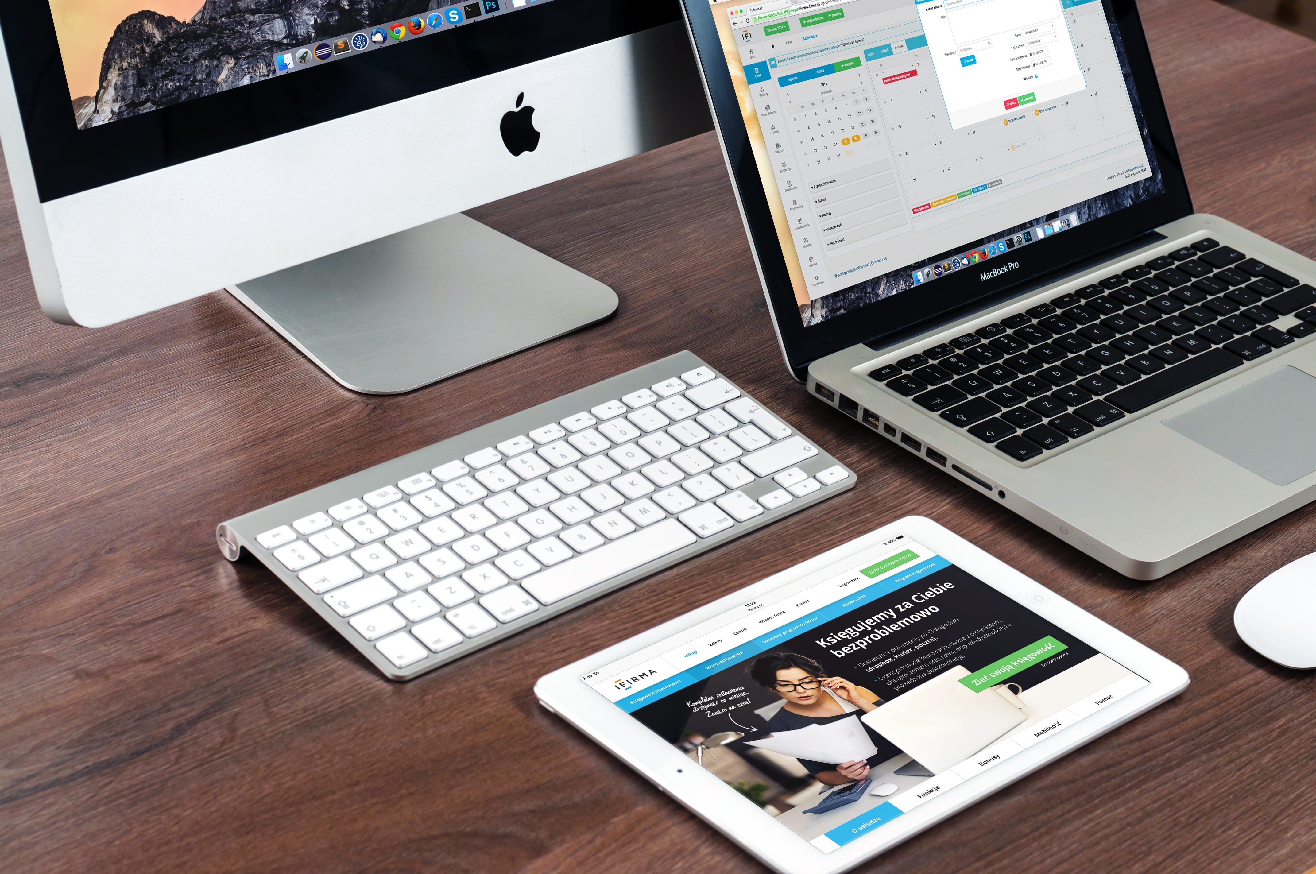 internet, connection, apple, no people, mock up, mouse, computer equipment, tablet, table, furniture, communication, laptop, wood - material, computer keyboard, HD Wallpaper
