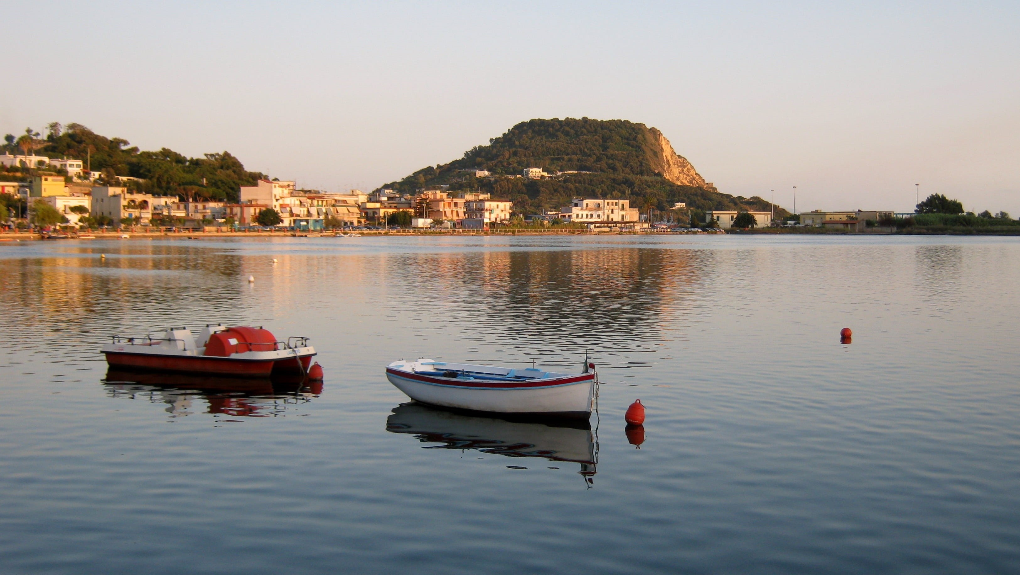 holidays, city, rowboat, no people, reflection, Beautiful, Vintage, colors, yellow, landscape, sky, green, outdoors, summer, 2K, capo miseno, nature, building exterior, HD Wallpaper