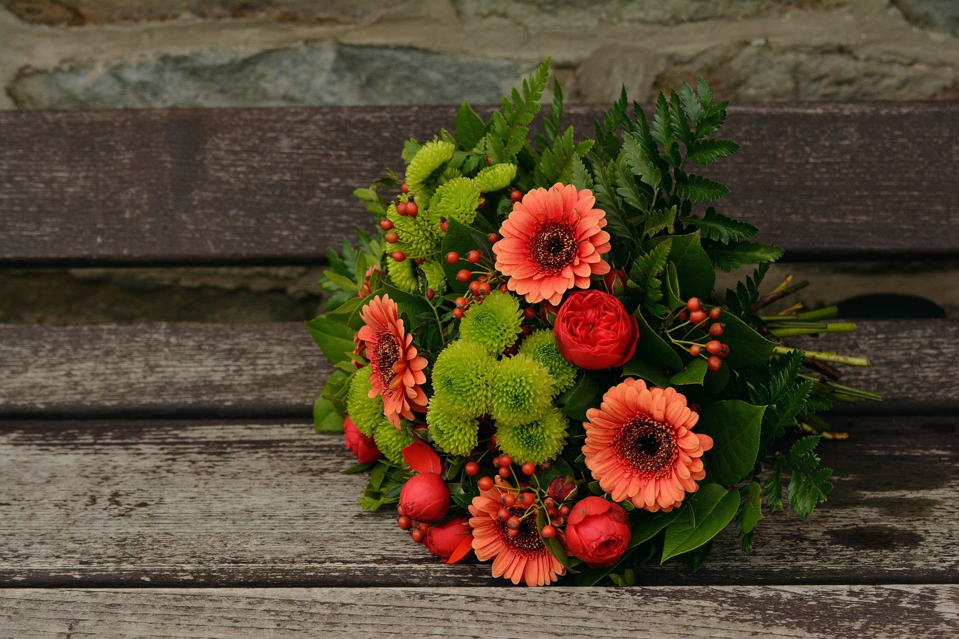 high angle view, nature, bouquet, flower, flower arrangement, 1080P, no people, red, vulnerability, green color, flowers, freshness, plant part, gerbera, HD Wallpaper