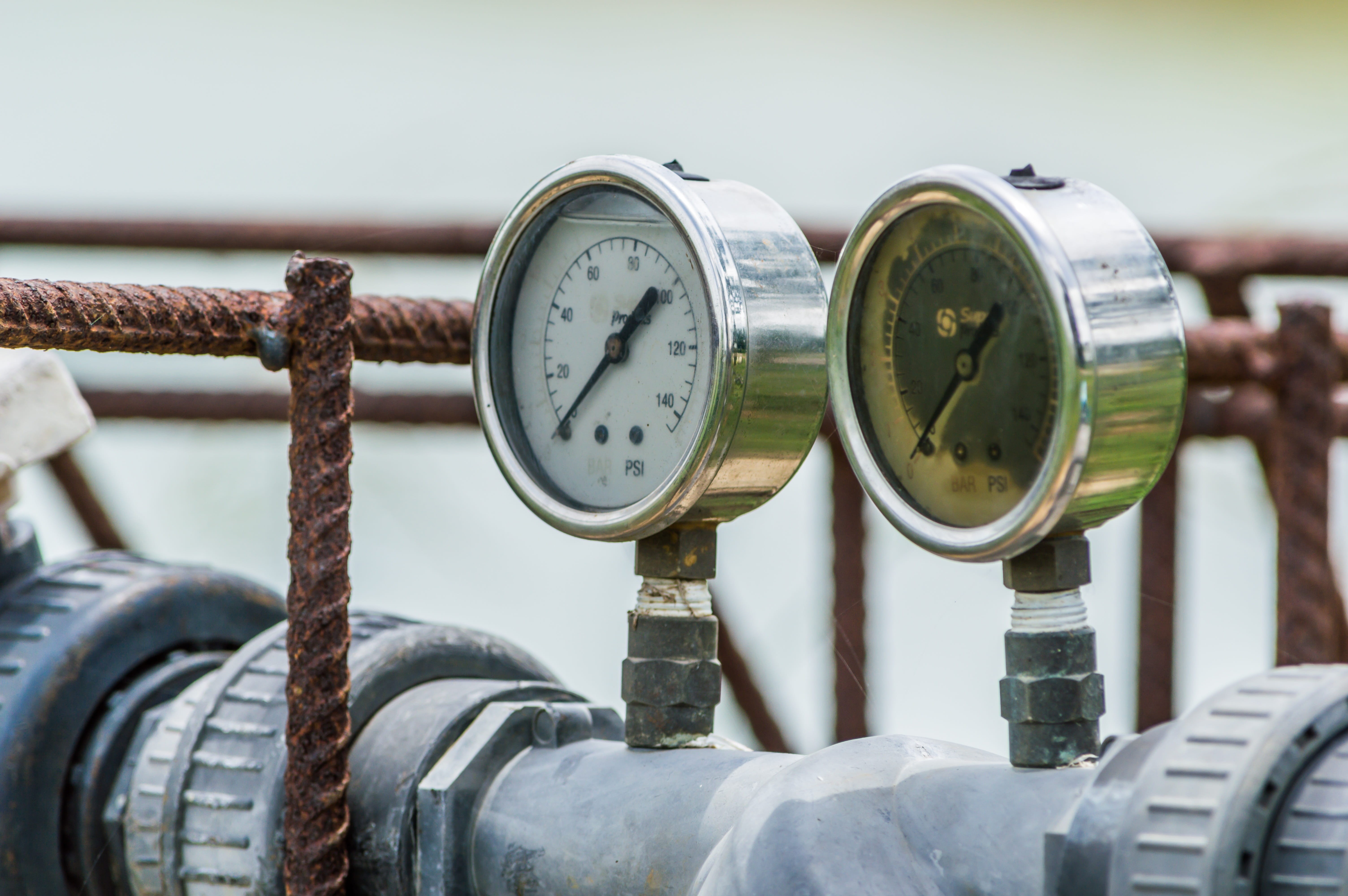 green, food, metal, nature, Agriculture, number, control, outdoor, field, water, well, rusty, physical Pressure, ground, farmland, focus on foreground, HD Wallpaper