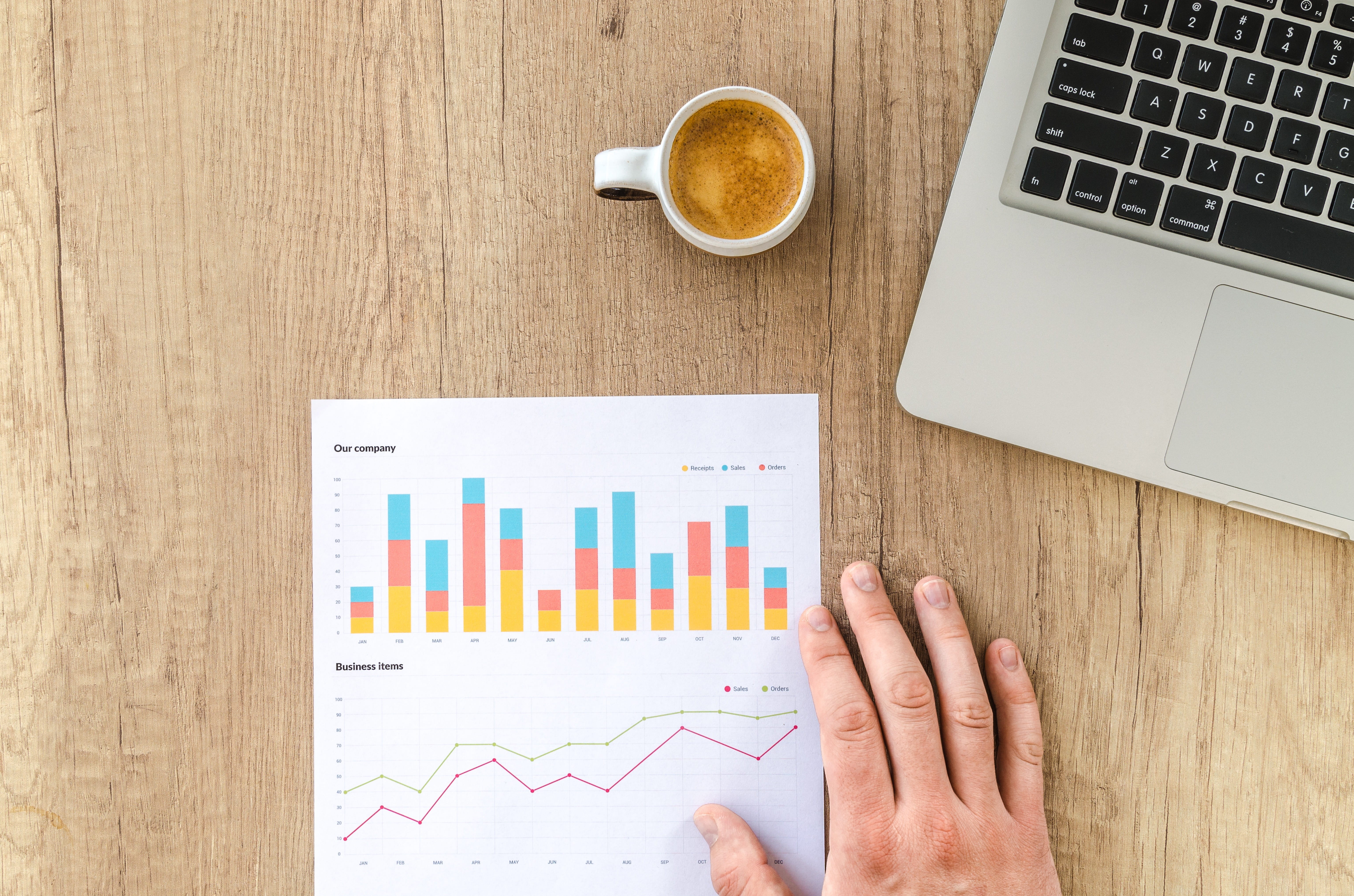stats, investment, wireless technology, copyspace, diagram, coffee, cup, space, 5K, beside, wood, notebook, meeting, business, drink, pen, man, data, using laptop, HD Wallpaper
