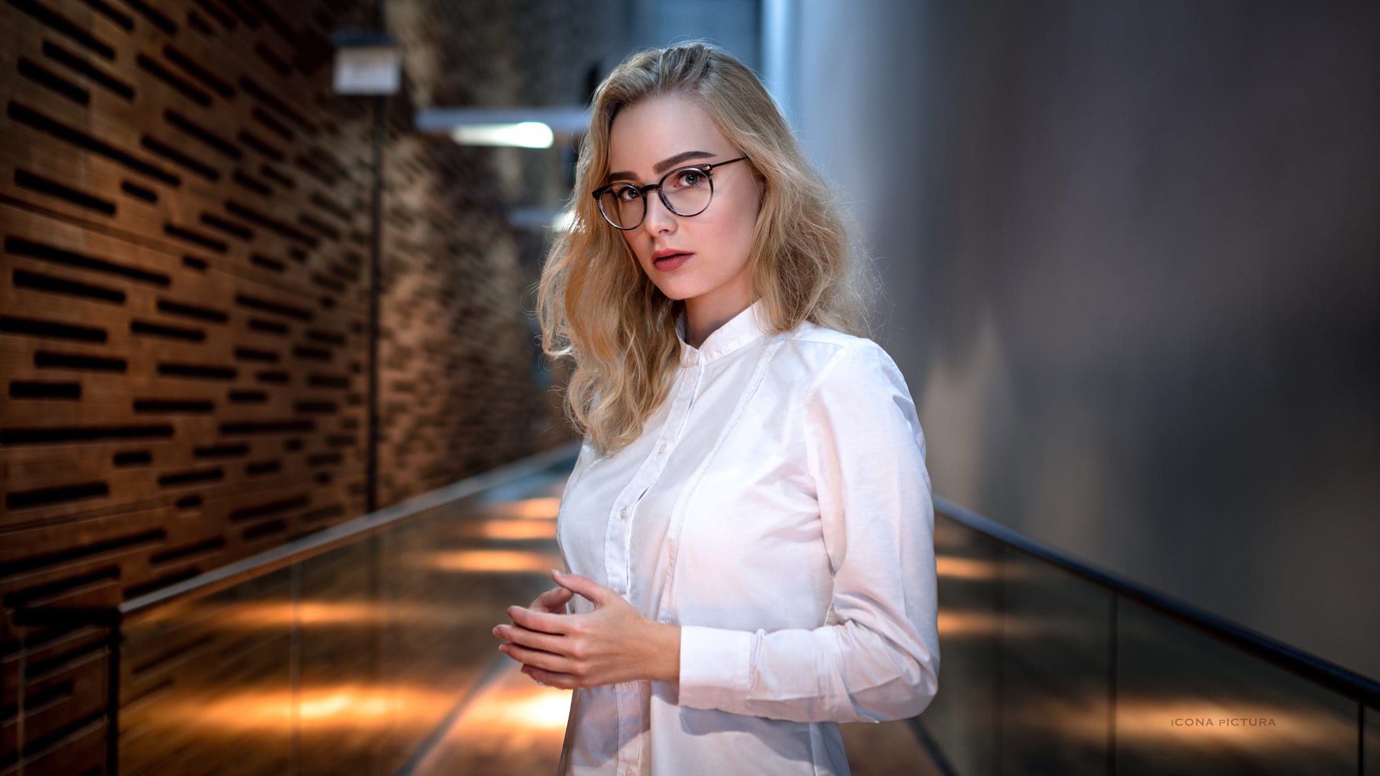 1080P, blonde, Icona Pictura, Sofia Juntunen, portrait, 500px, Sergei Kreisberg, women with glasses, women, photography, HD Wallpaper