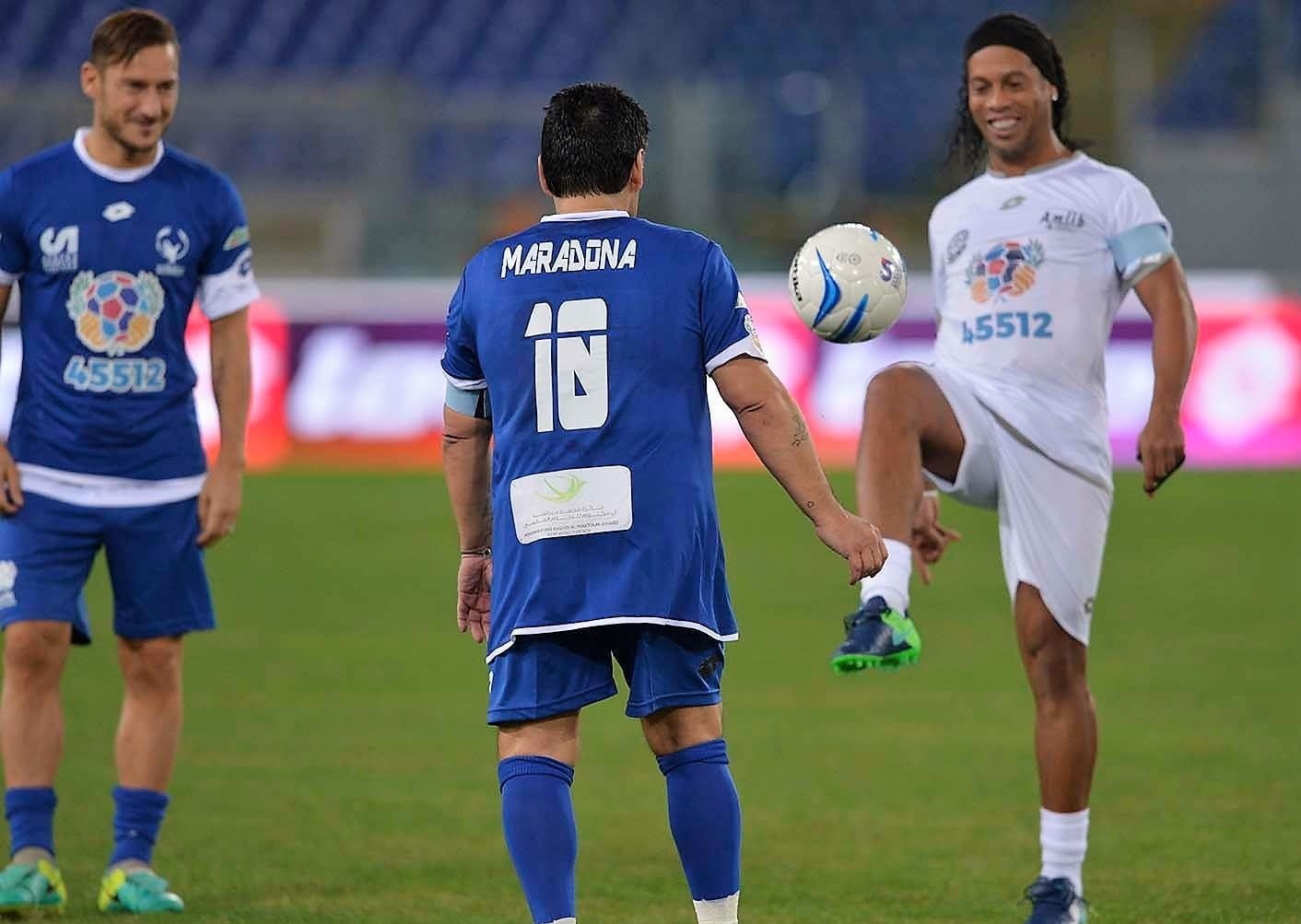 AS Roma, Totti, Football, Francesco Totti, Football Player, Maradona, 720P, Ronaldinho, HD Wallpaper